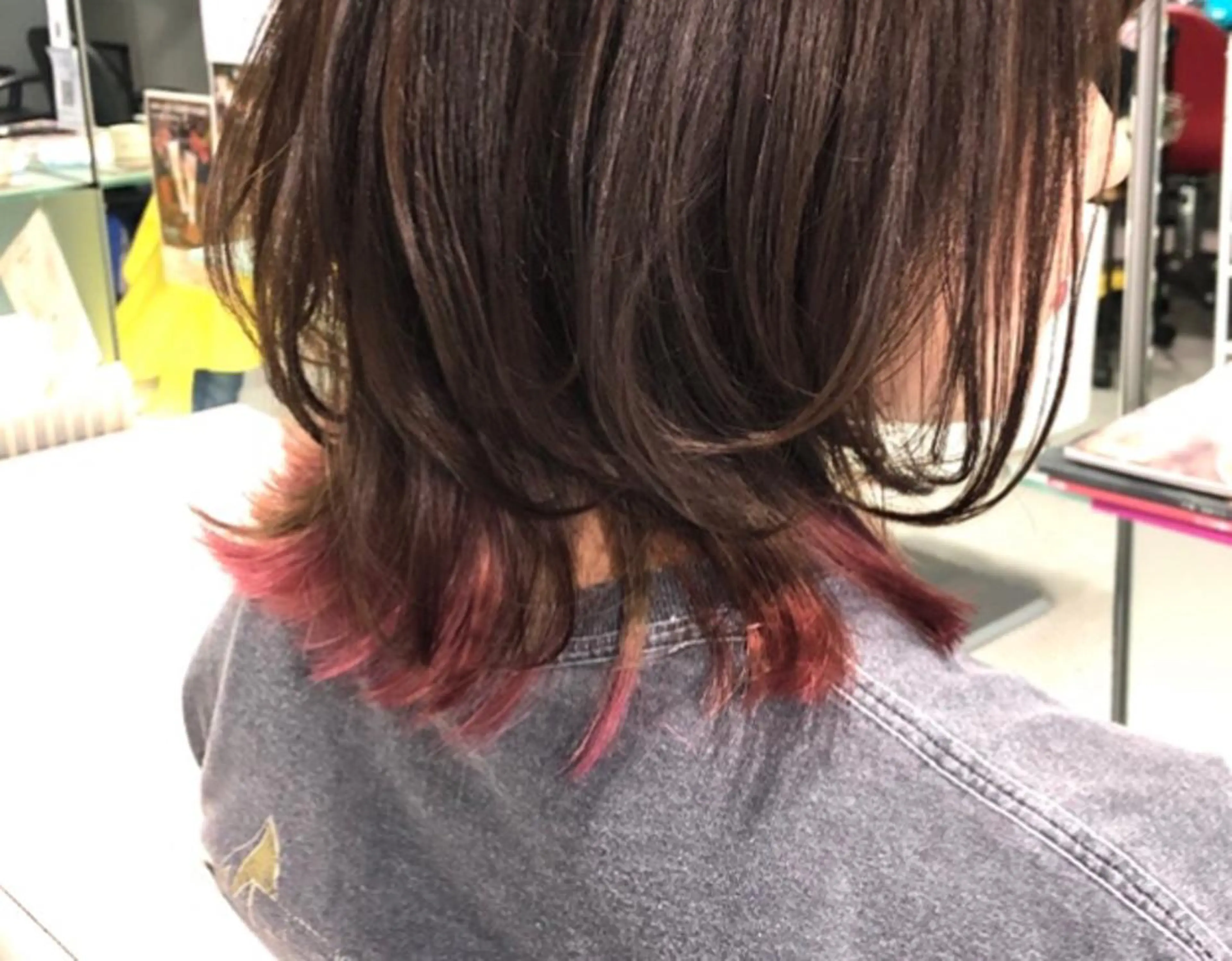 ショート カラー ピンクカラー ボブ ウルフカット ウルフボブ 中江 麻友のヘアスタイル