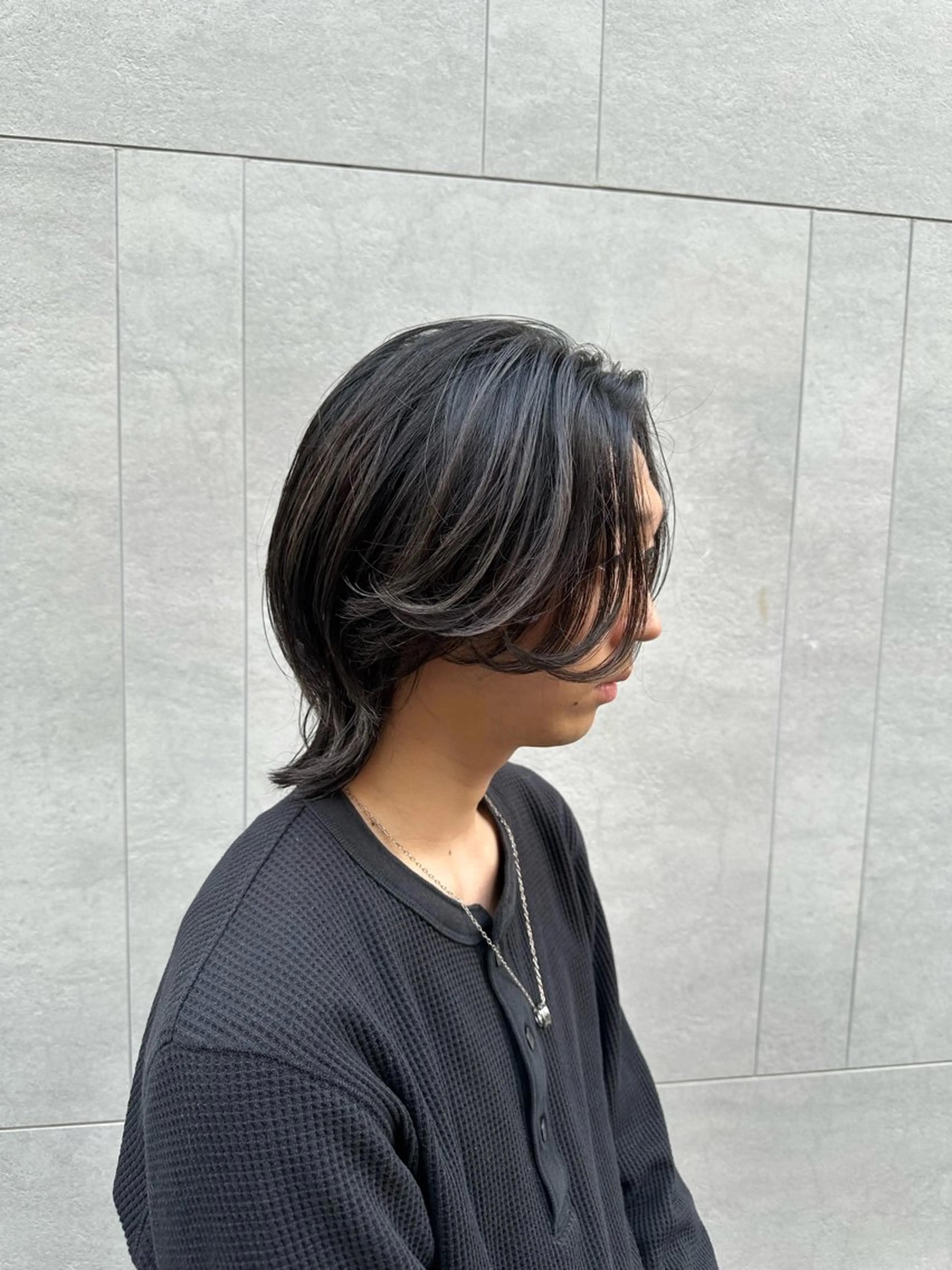 カラー メンズ タイトボブ個性派カラ ーAKANEのヘアスタイル