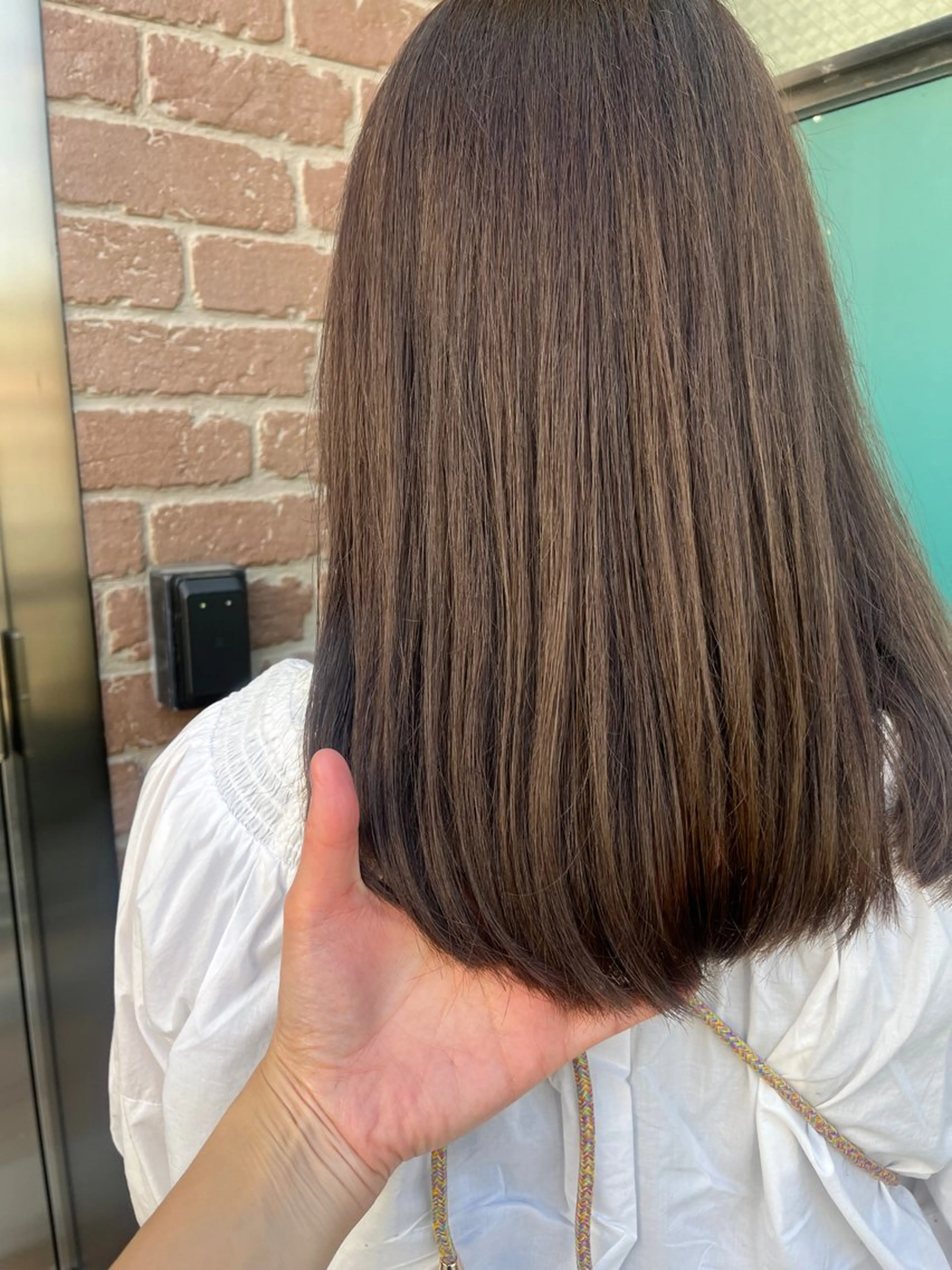 セミロング カラー ブリーチ ケアブリーチ ダブルカラー イヤリングカラー ハイライトカラー 久木原 ゆりのヘアスタイル