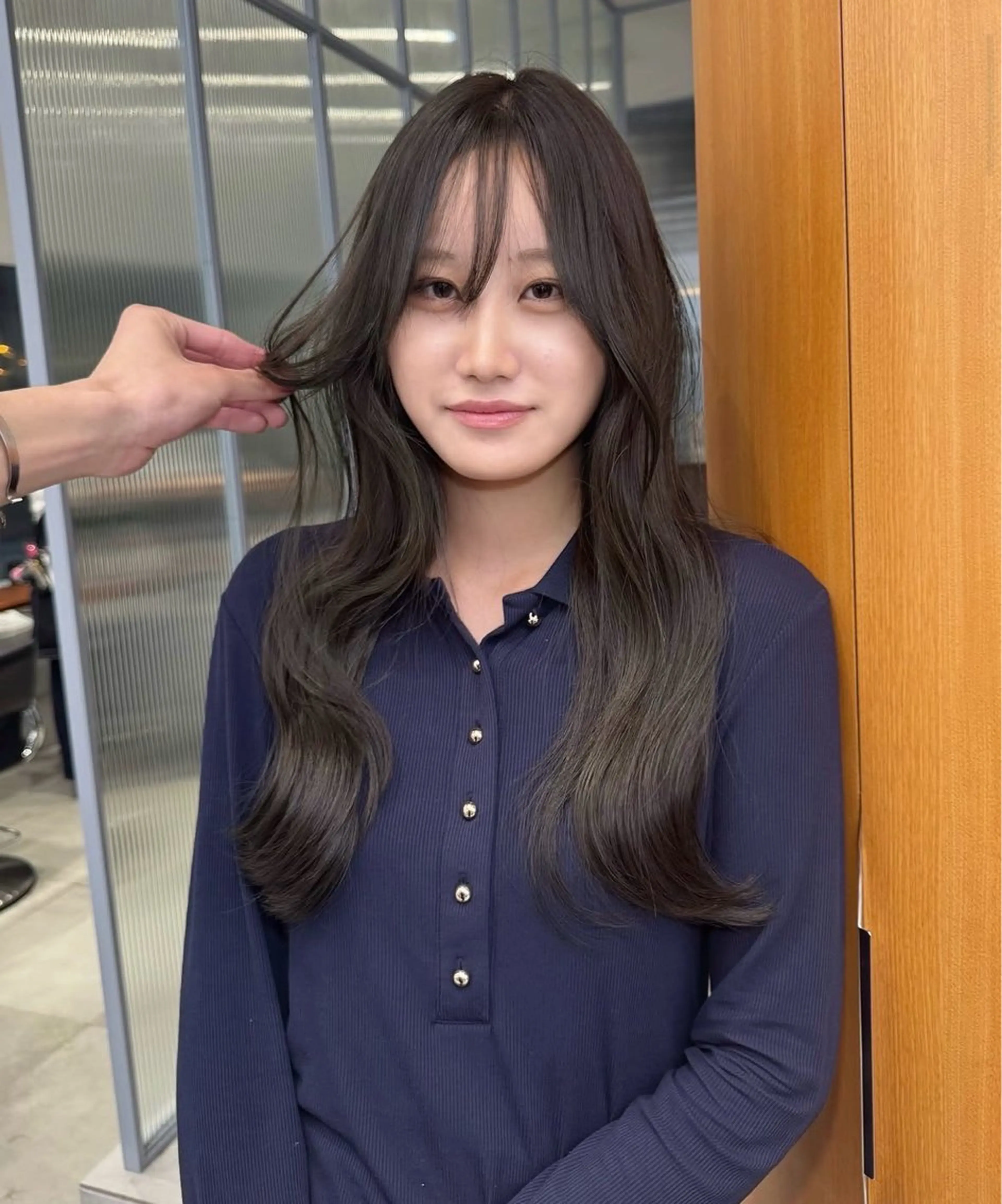 ロング ヘアカラー 井上 陽向のヘアスタイル