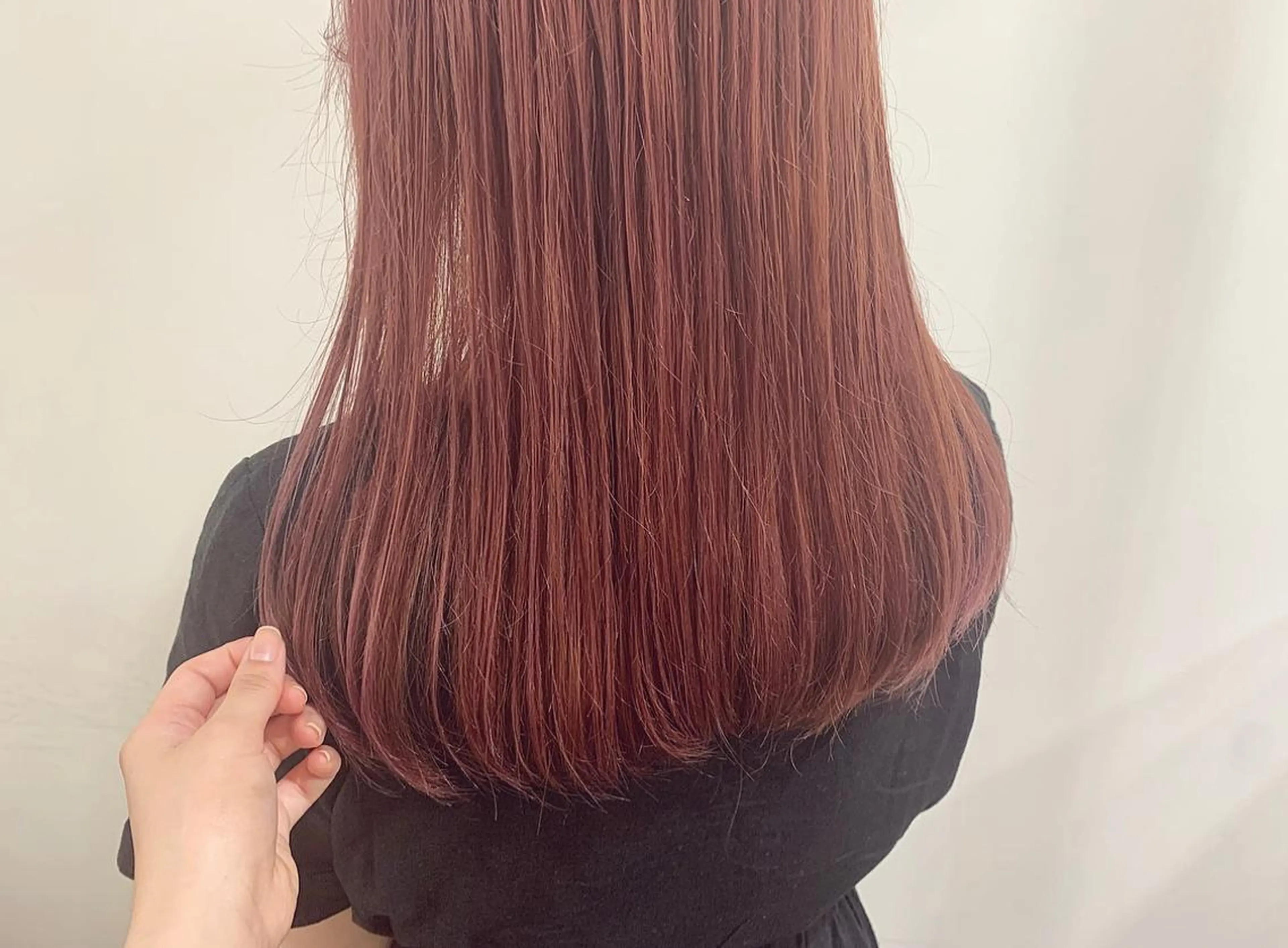 ロング カラー ヘアアレンジ ブリーチ ピンクカラー ヘアカラー トリートメント たかいわ みきのヘアスタイル