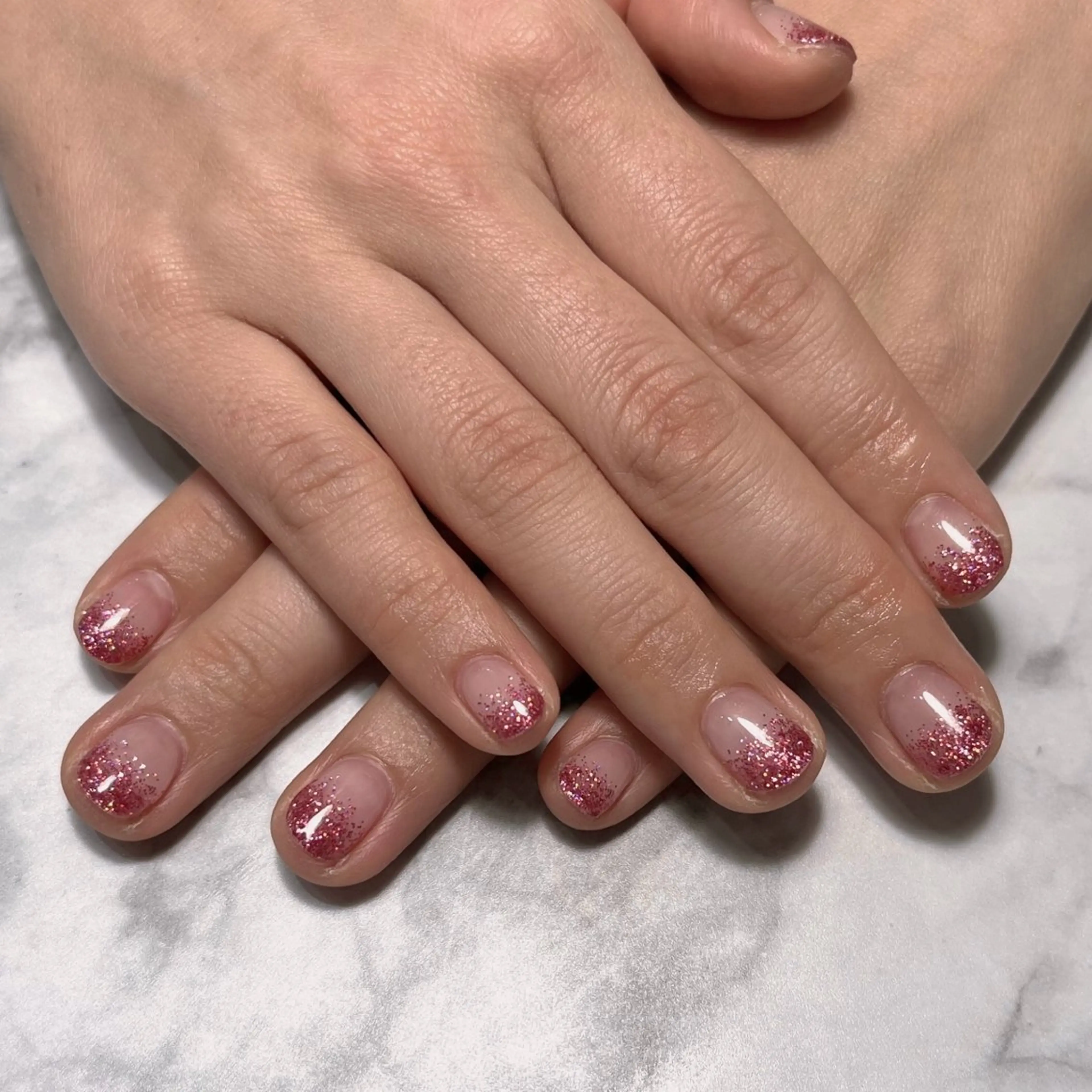 ネイル グラデーション ラメ(グリッター) ラメグラデーション 十色 Saoriのネイルデザイン