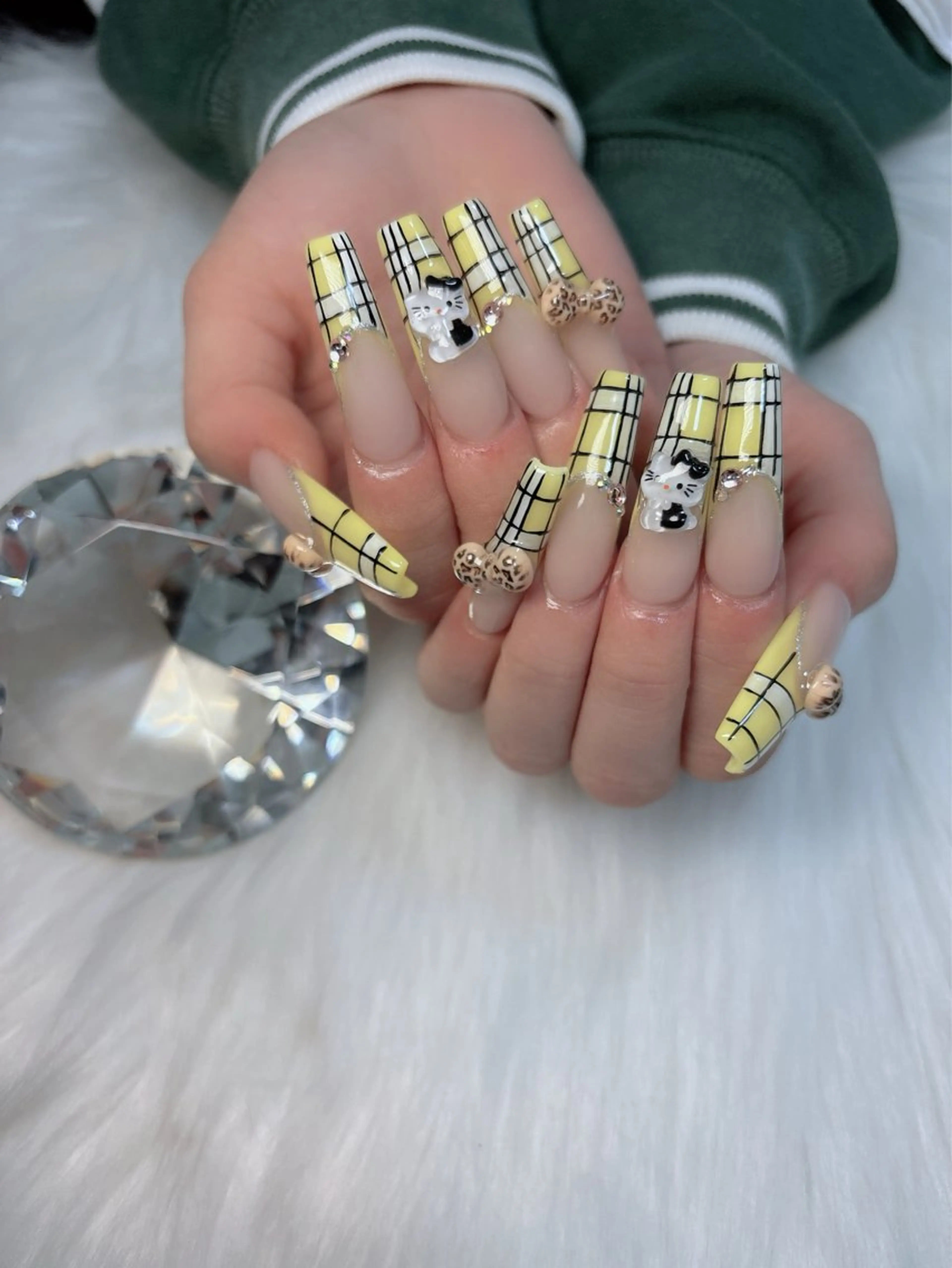 ネイル フレンチネイル ロングネイル リボン ハンドネイル salon de belnetta所属・Kayo 💅のネイルデザイン