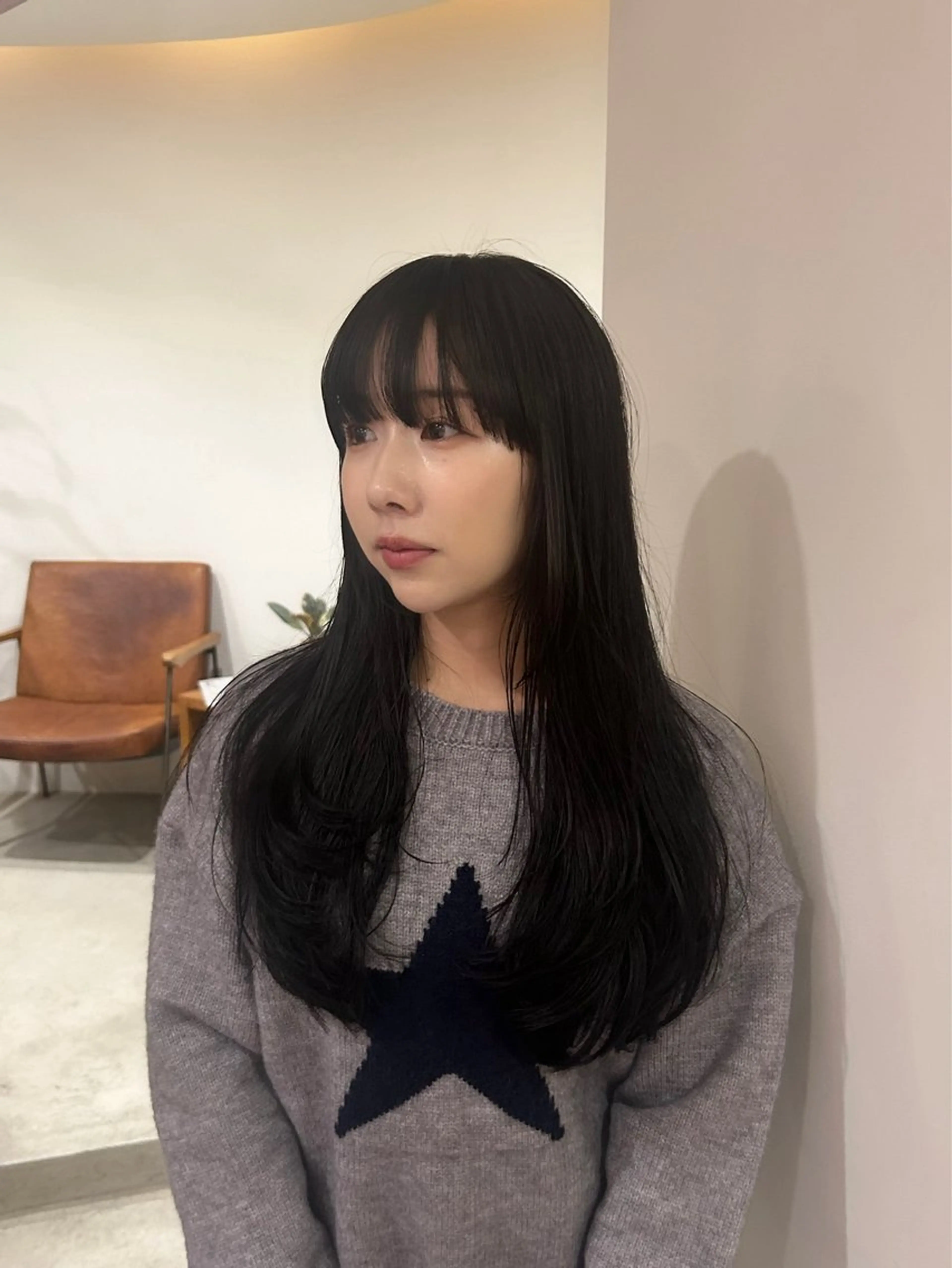 ロング カラー ダークグレー 顔まわりレイヤー レイヤーカット カット nana/ボブ/ レイヤー/梅田のヘアスタイル