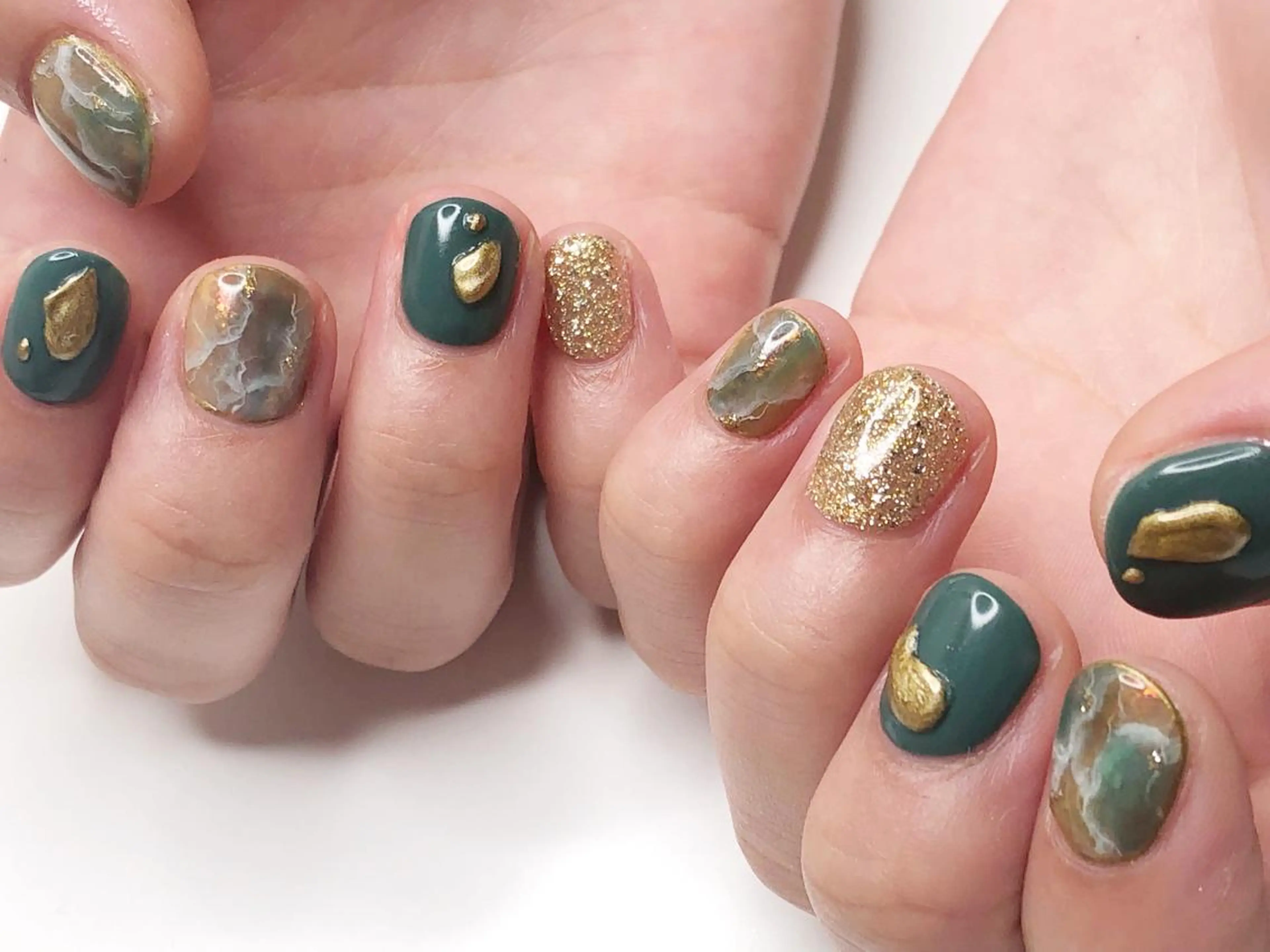 ネイル グリーン NAILSALON RuINのネイルデザイン