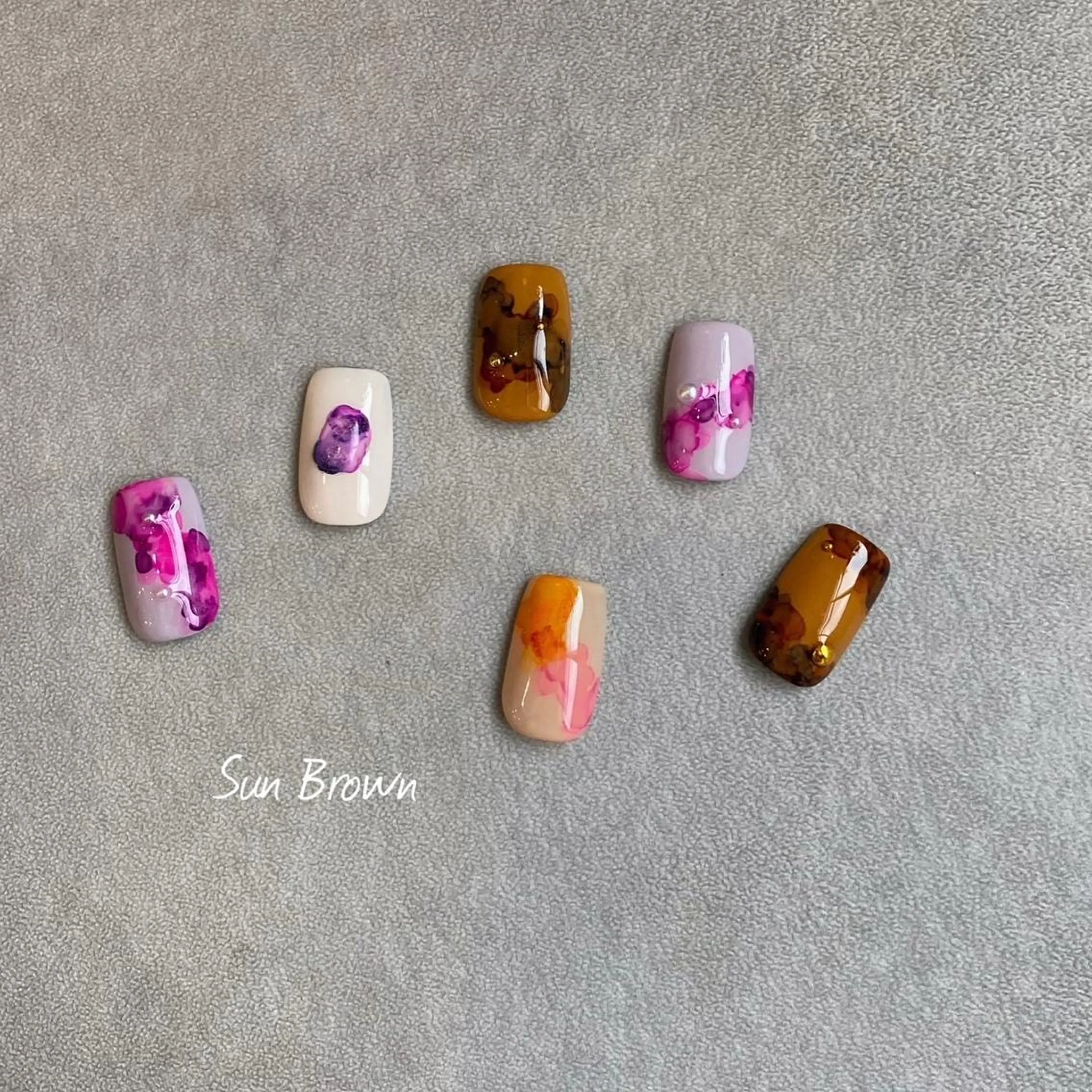 ネイル Sun Brown サンブラウンのマツエク・マツパデザイン