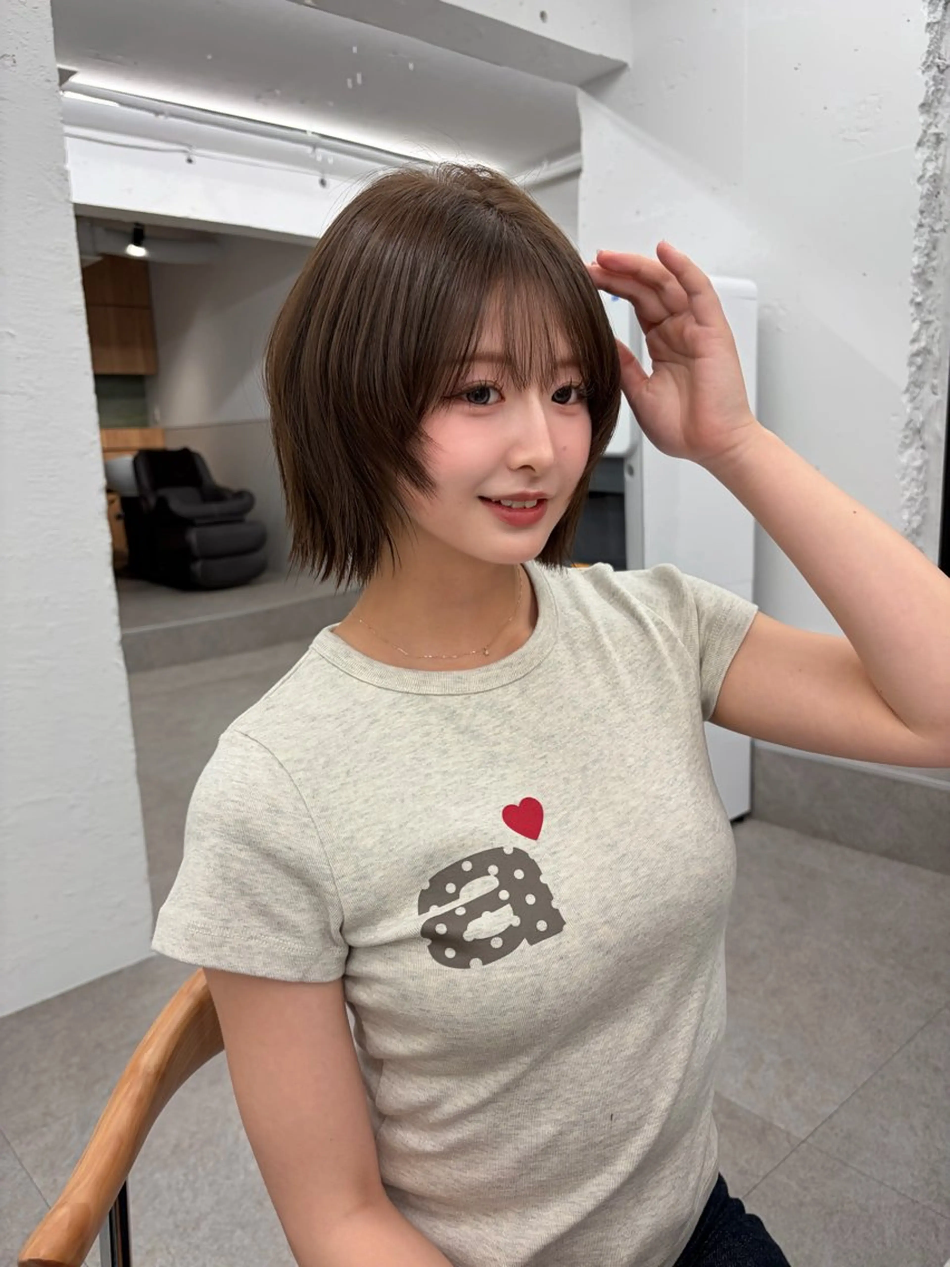 ショート カラー 透明感カラー カット ヘアカラー レイヤー/暖色🍃 ましろのヘアスタイル