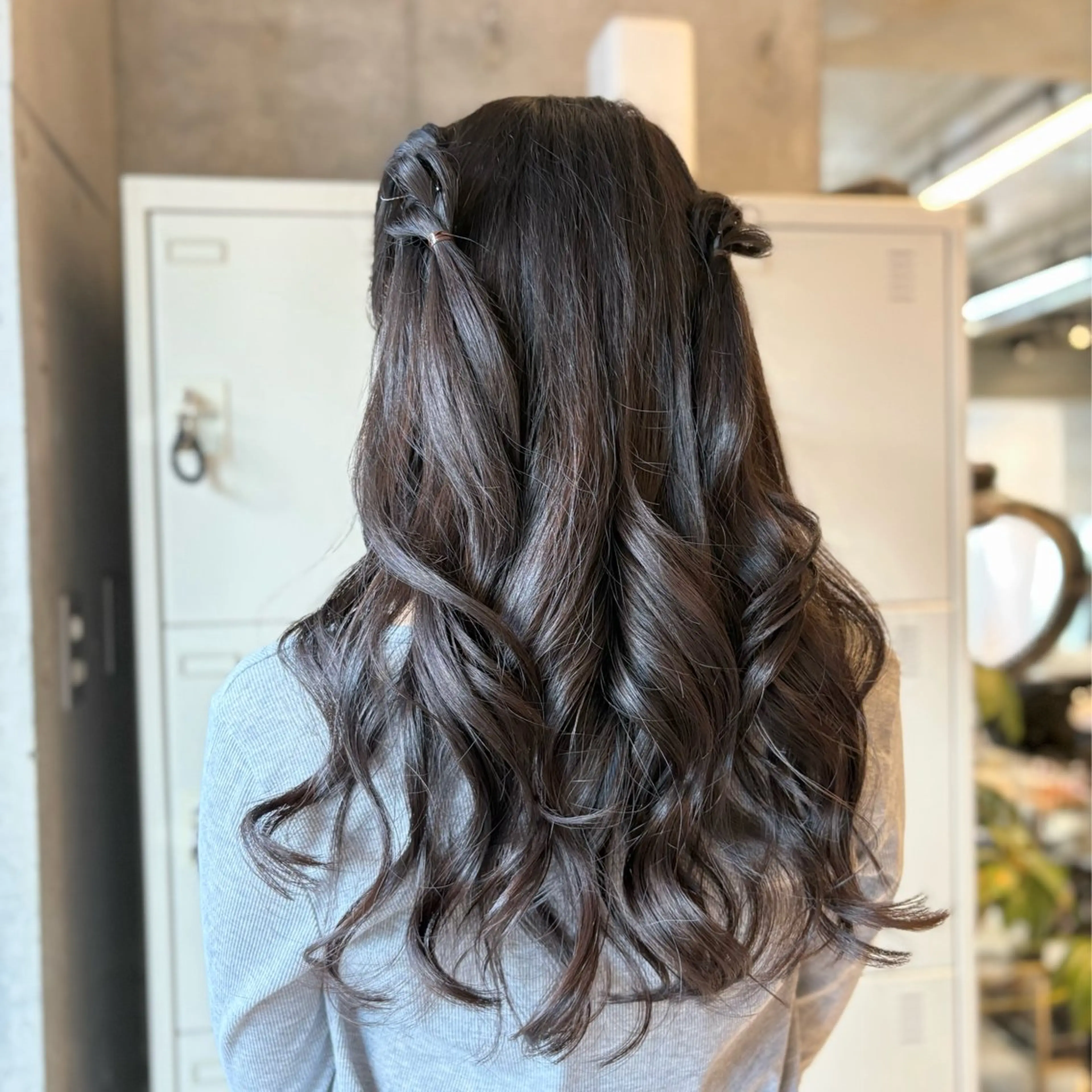 セミロング ヘアアレンジ うる艶/透明感カラー 🐇🤍もものヘアスタイル