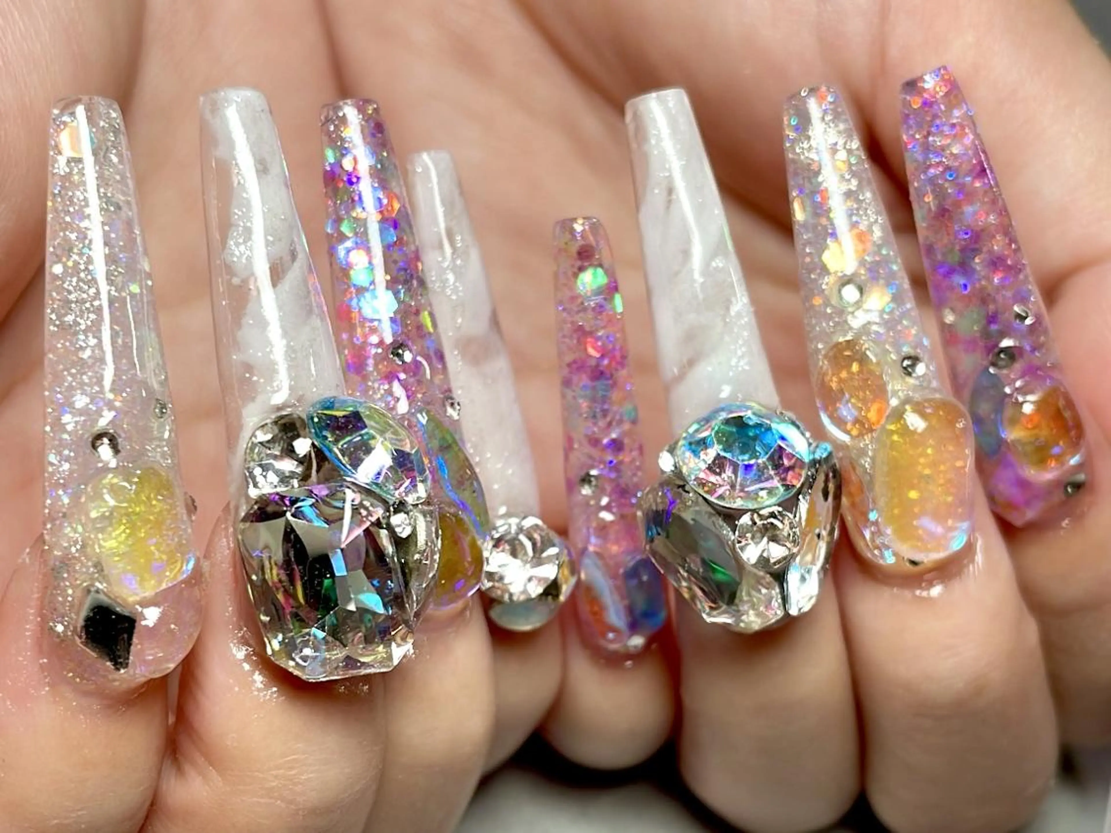 ネイル elu ：nail＆eyeのネイルデザイン