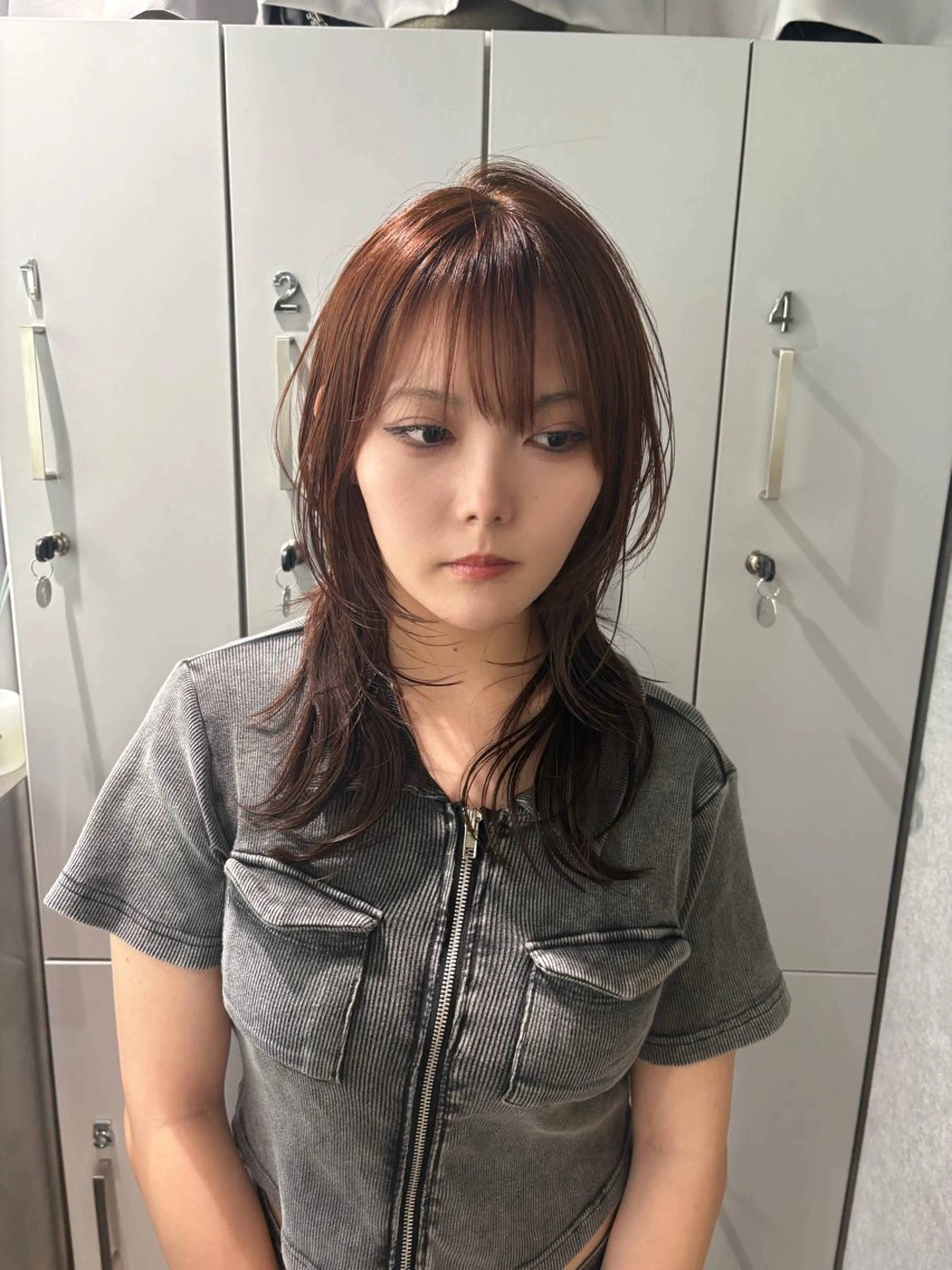 ロング くびれヘア ロング 小顔カット ウルフカット Null原宿所属・jyui/原宿 ハイトーン/デザインのヘアスタイル