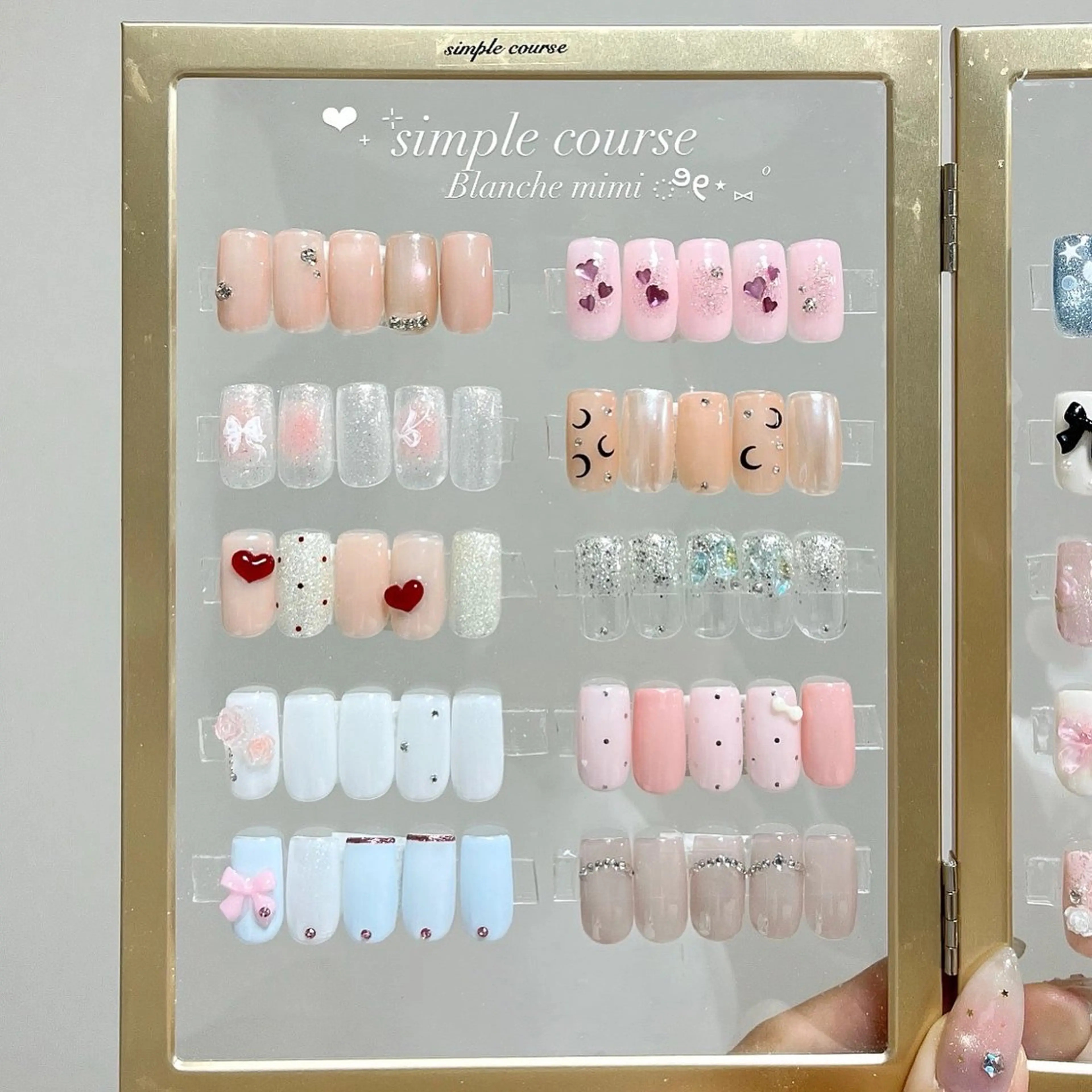 ネイル ハンドネイル Blanche mimi.u_aのネイルデザイン