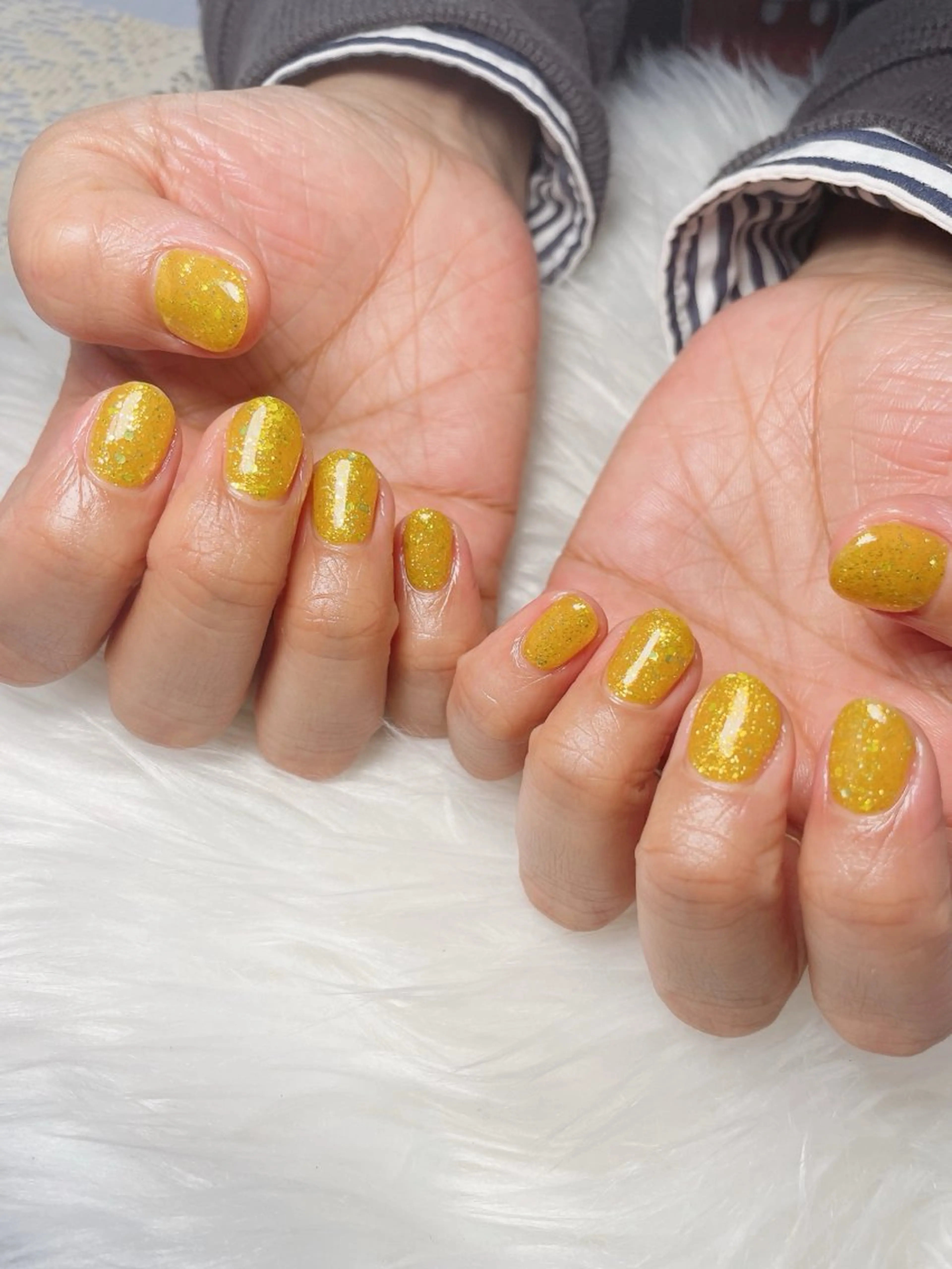 ネイル 黄色 ハンドネイル nailsalon Rinのネイルデザイン