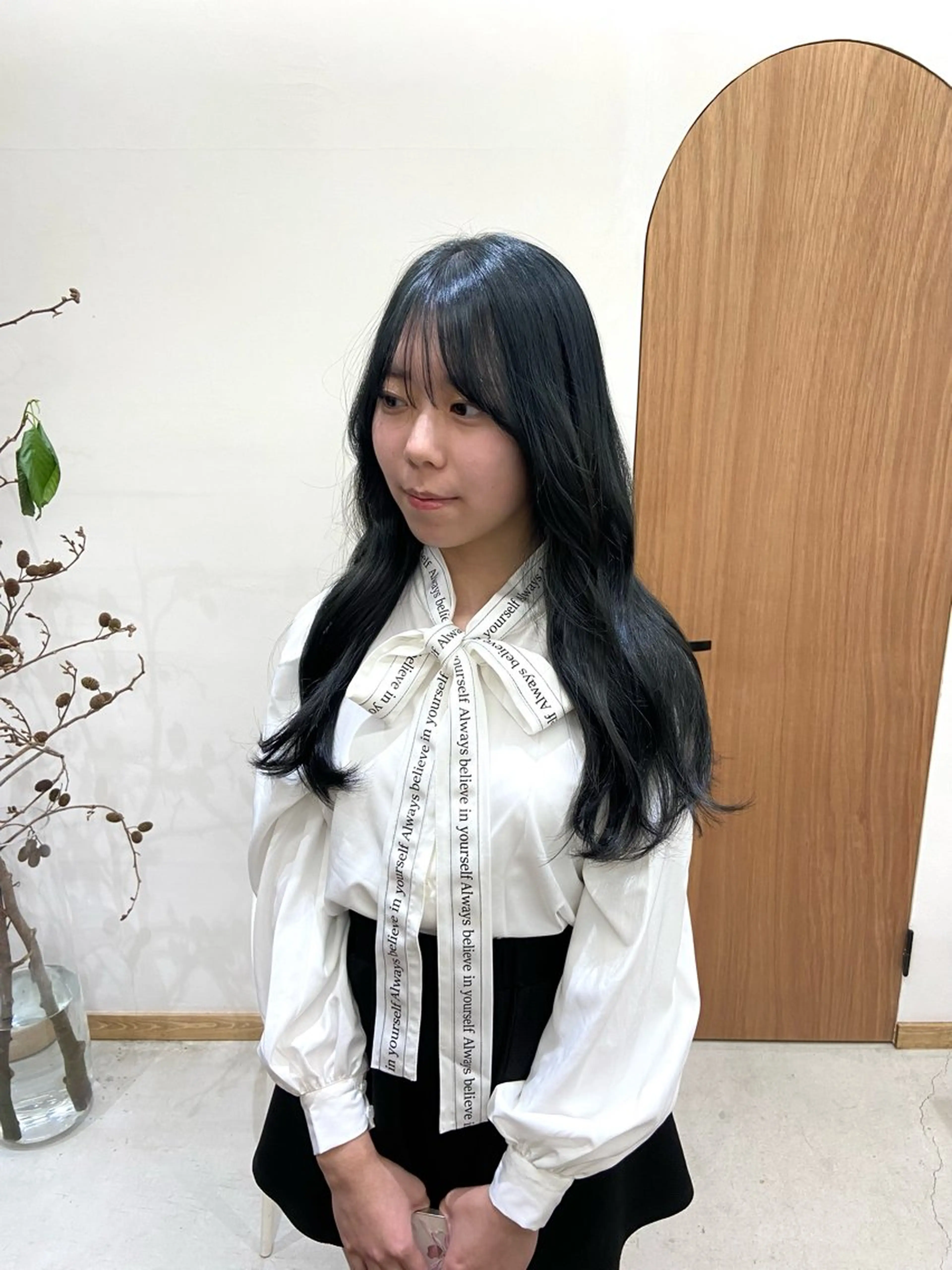 セミロング カラー ブリーチ ダブルカラー ブリーチなしカラー ヘアカラー トリートメント mana／ブリーチ なし／ベージュ／暖色のヘアスタイル