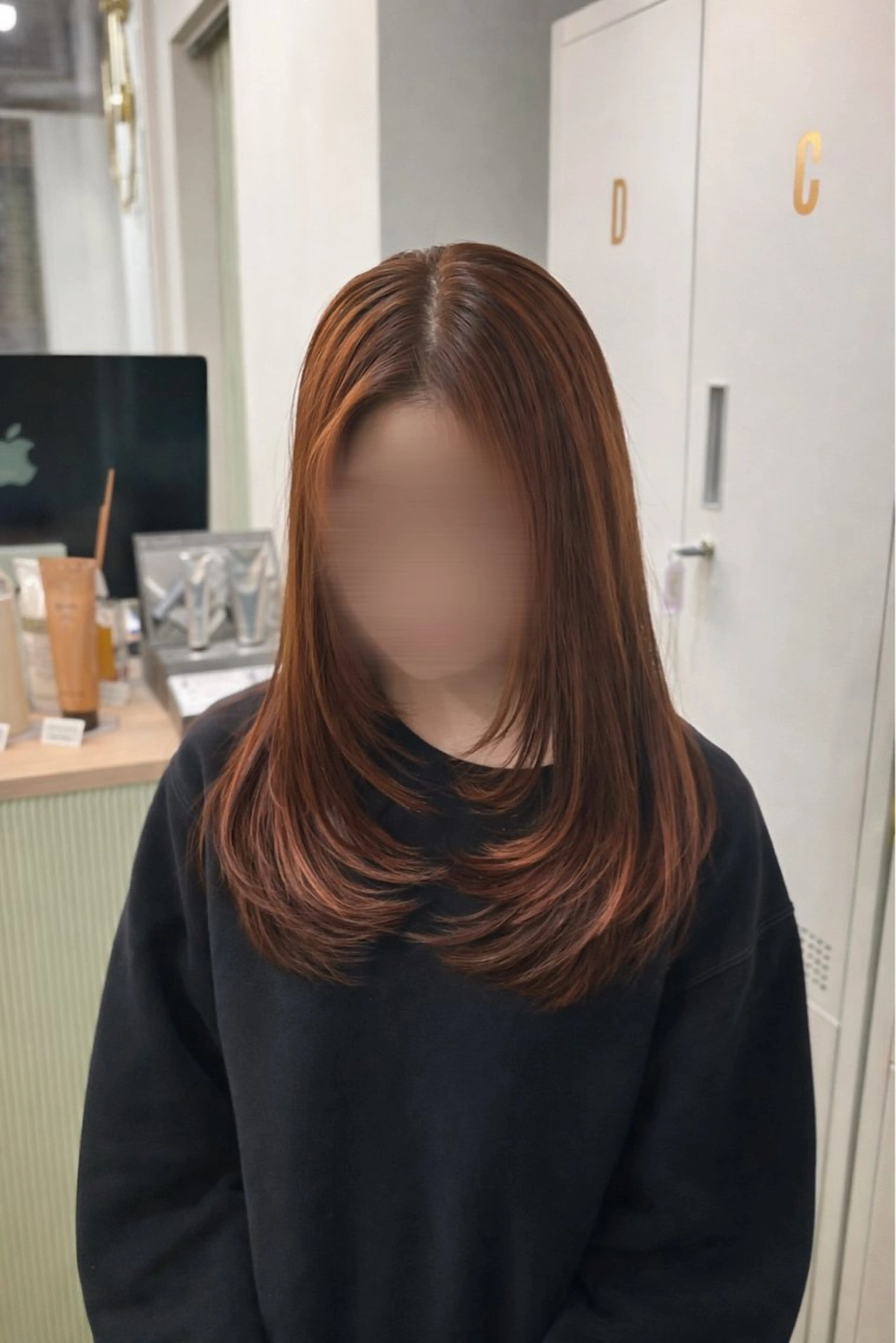 セミロング カット ヘアカラー Angelica manaのヘアスタイル