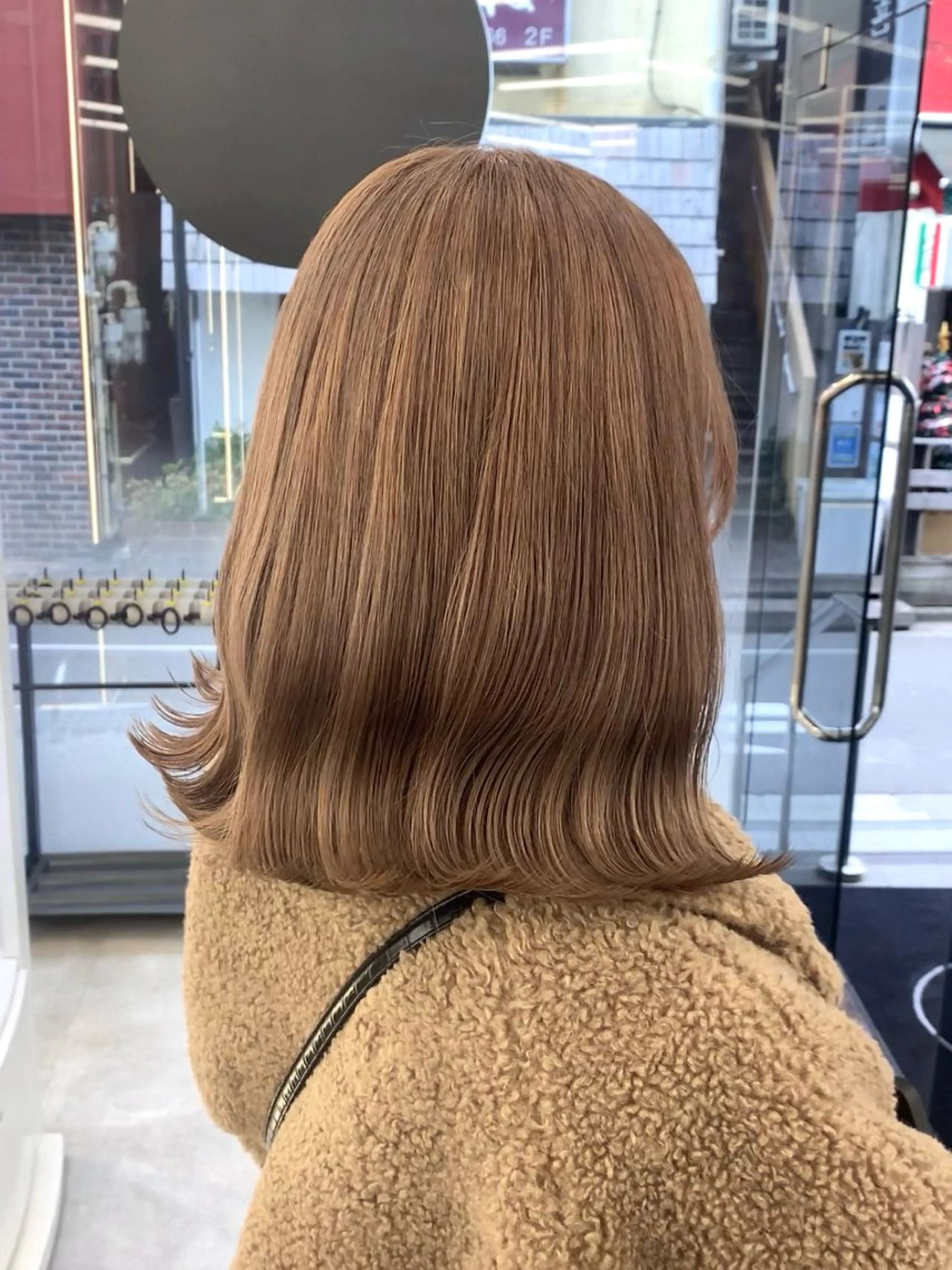 ミディアム ヘアカラー 🇰🇷韓国ヘア🎀 レイヤー🤍MOEのヘアスタイル