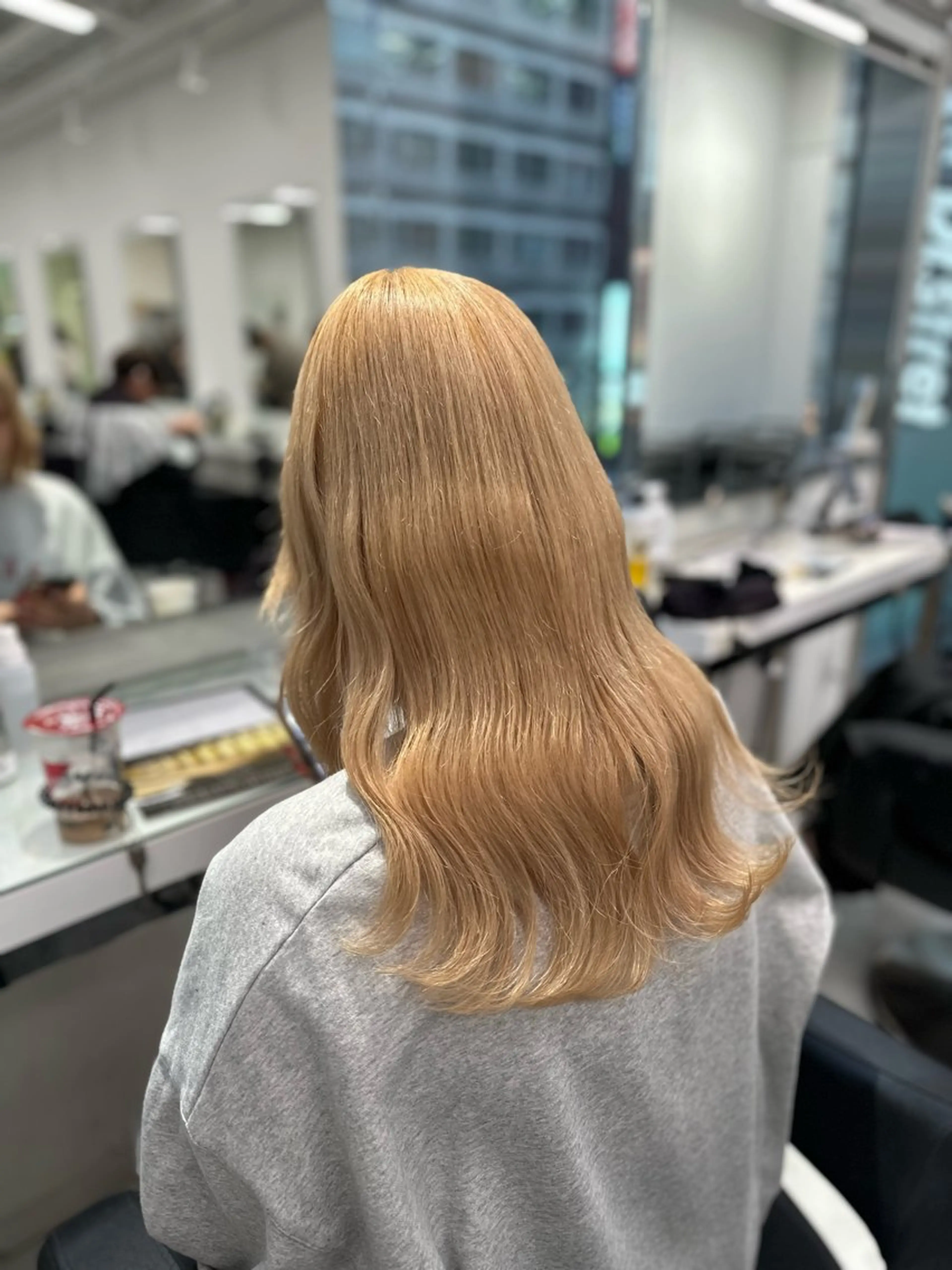 ロング カラー ヘアカラー トリートメント ヘッドスパ ヘアセット ❄最強かわいいカラー ❄️MINA❄️のヘアスタイル