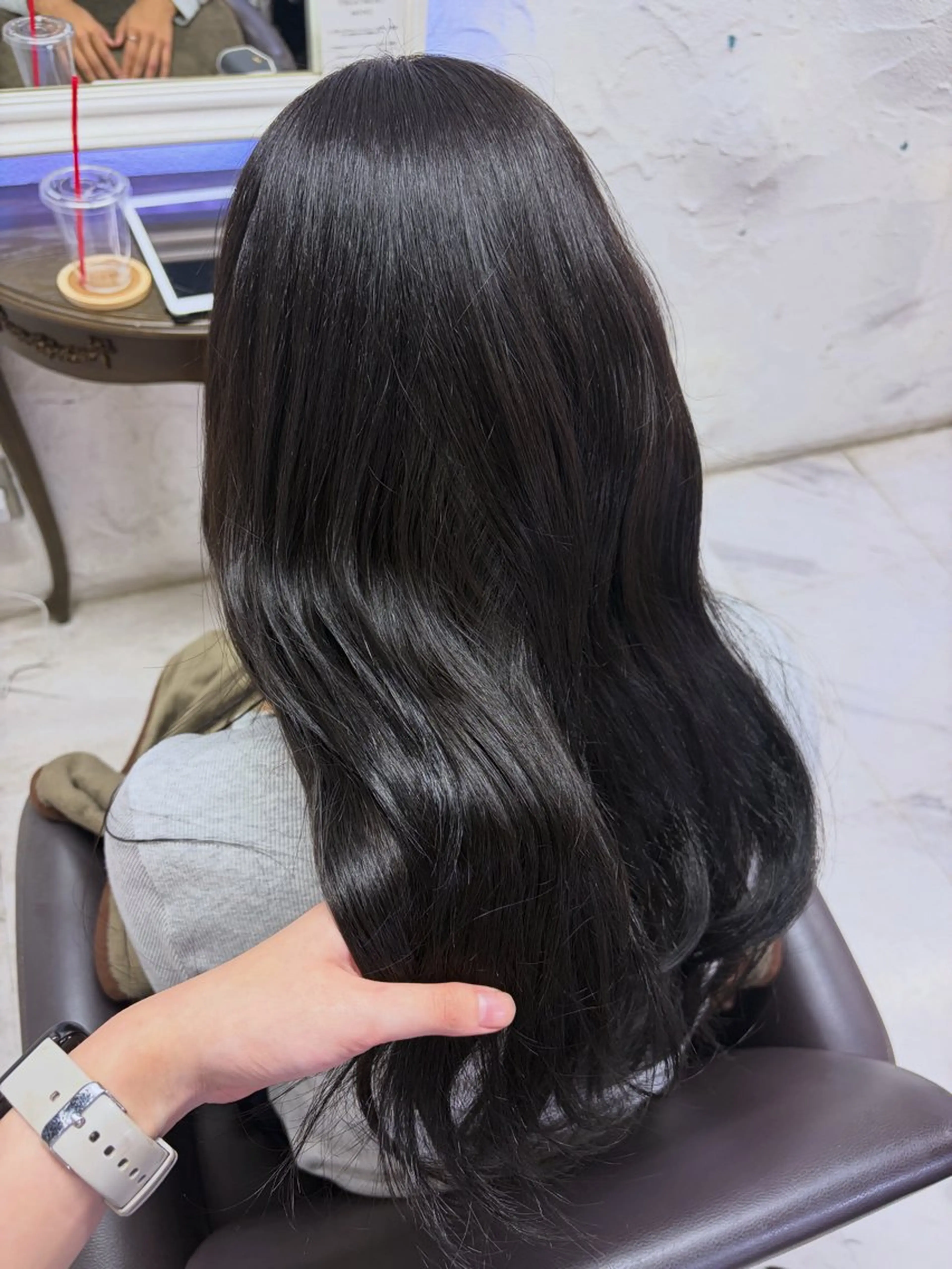 ロング 阿部 早也伽のヘアスタイル