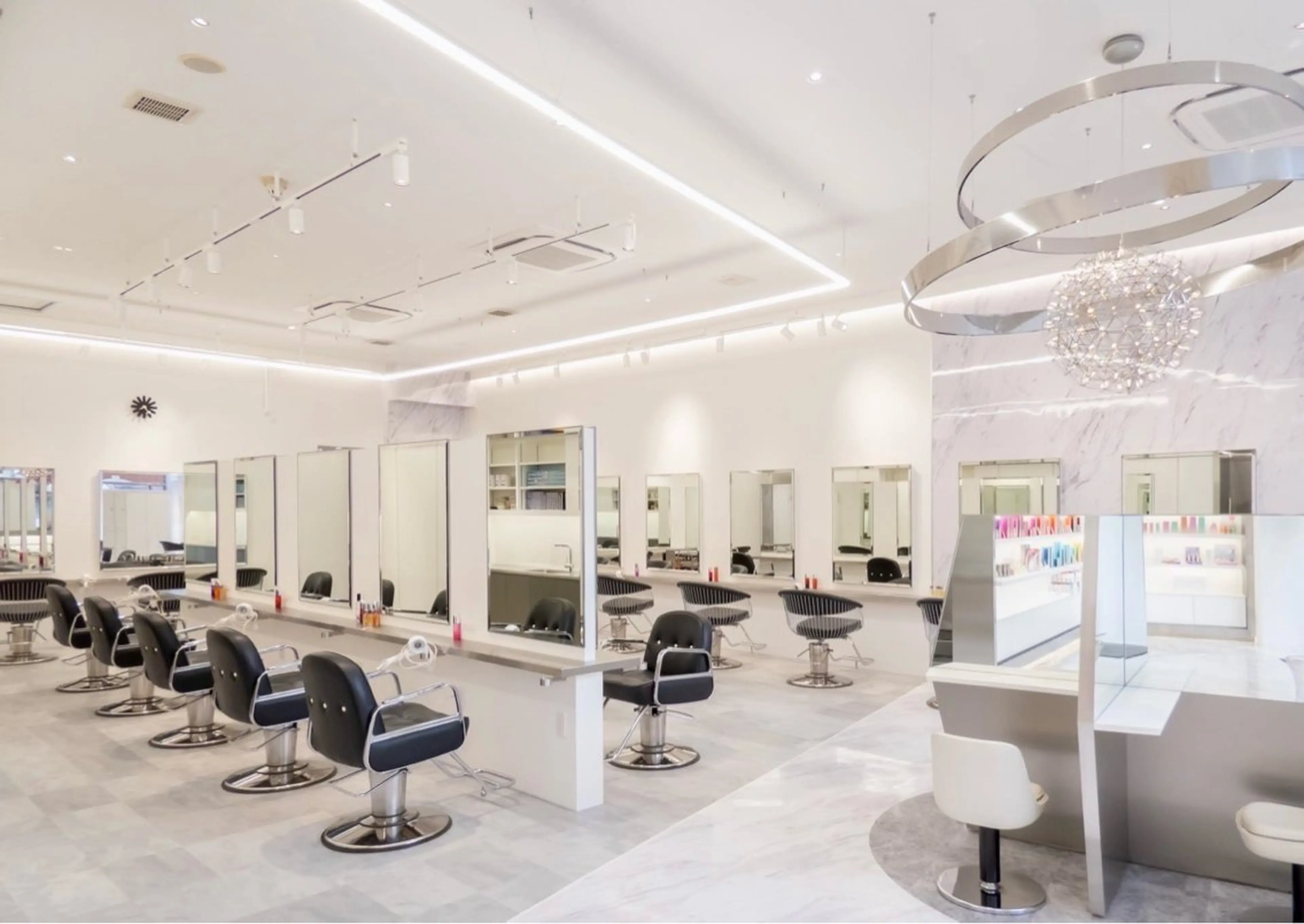 ParveMix🍀 藤原愛未のヘアスタイル