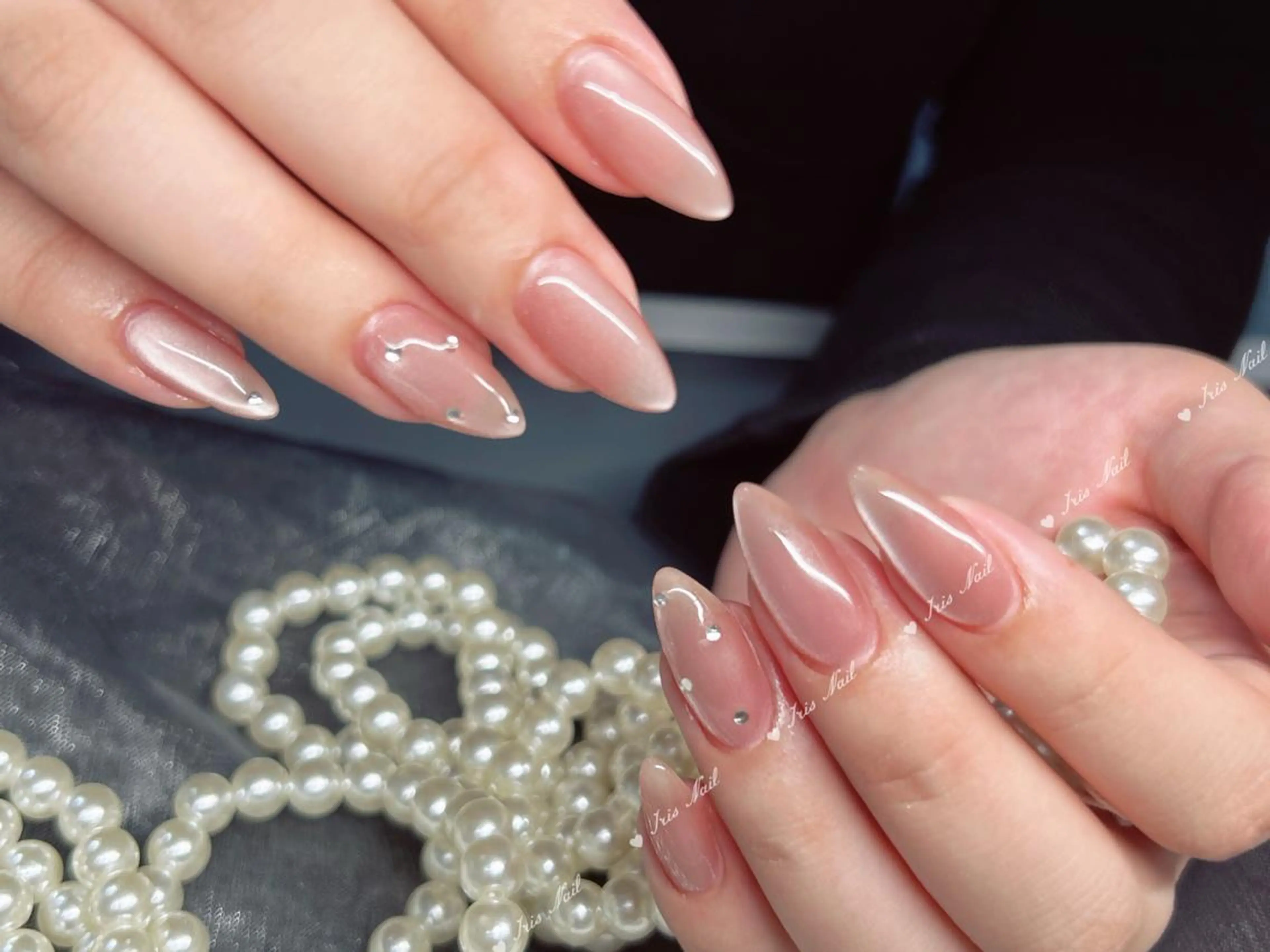 ネイル マグネットネイル ストーンネイル 💕藤江 月🌸🍒のネイルデザイン