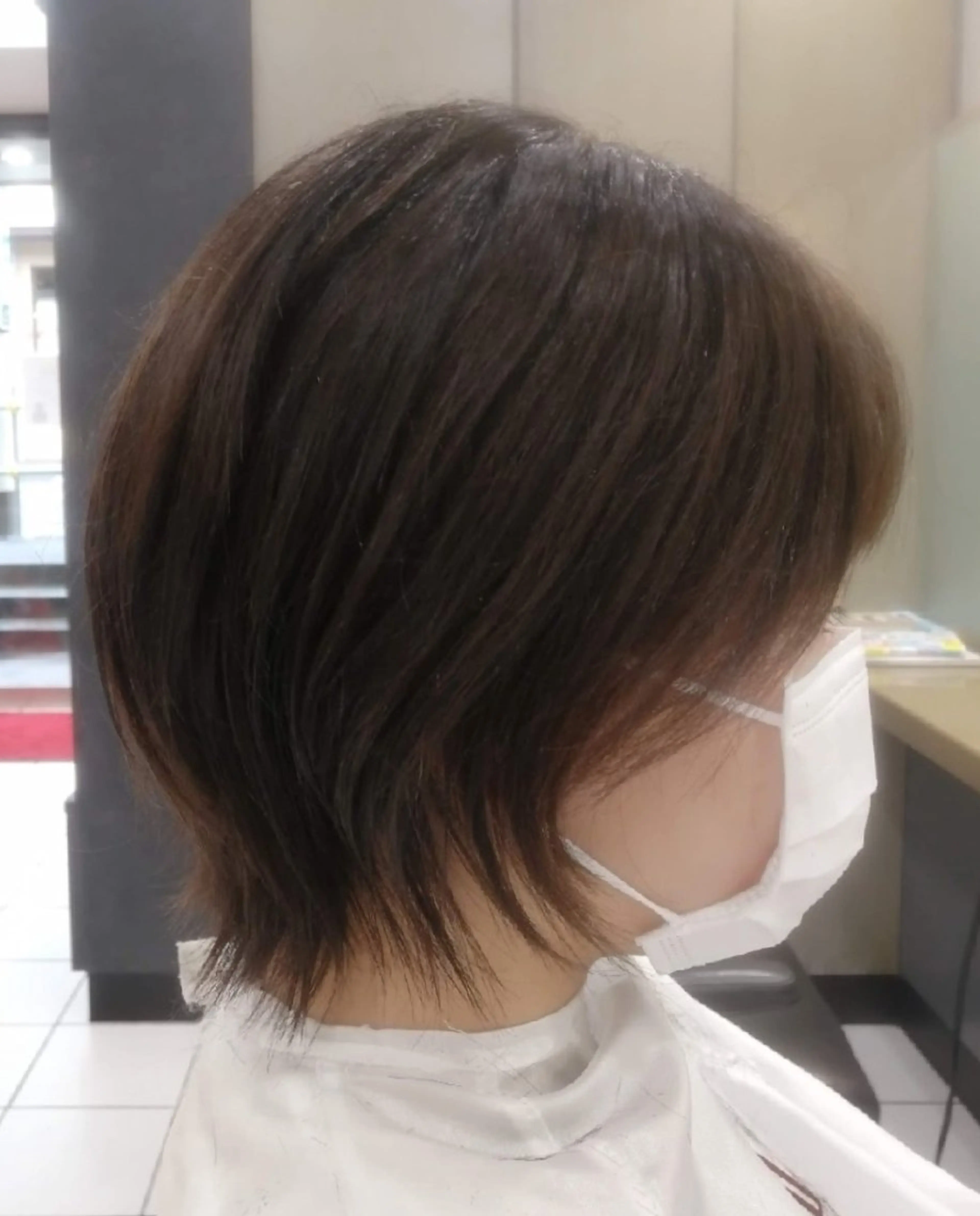 ショート D/i所属・D/i |Y/no. 〈夜スパ17時〜〉のヘアスタイル