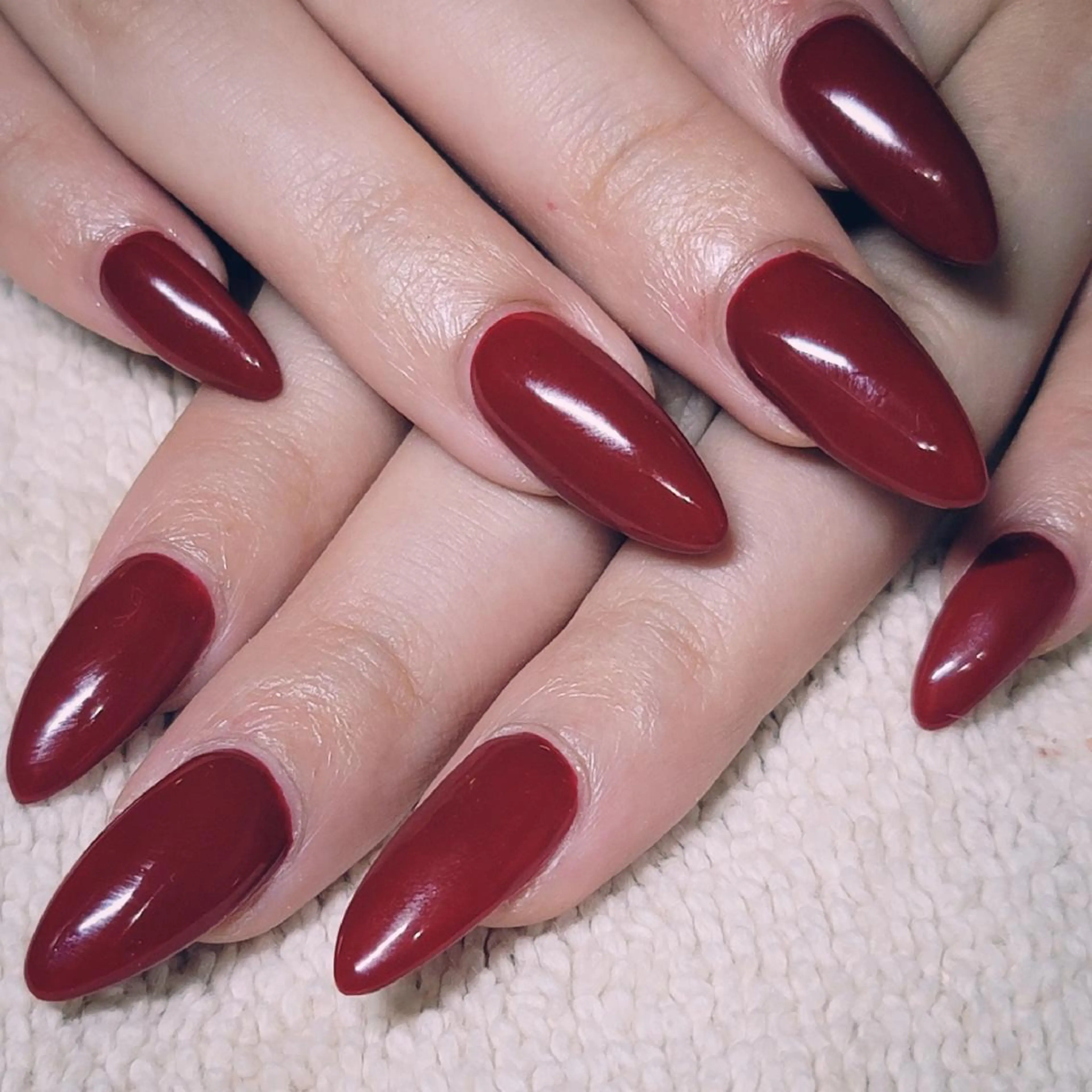 ネイル ボルドー ワンカラーネイル ハンドネイル よしだ ひろきのネイルデザイン