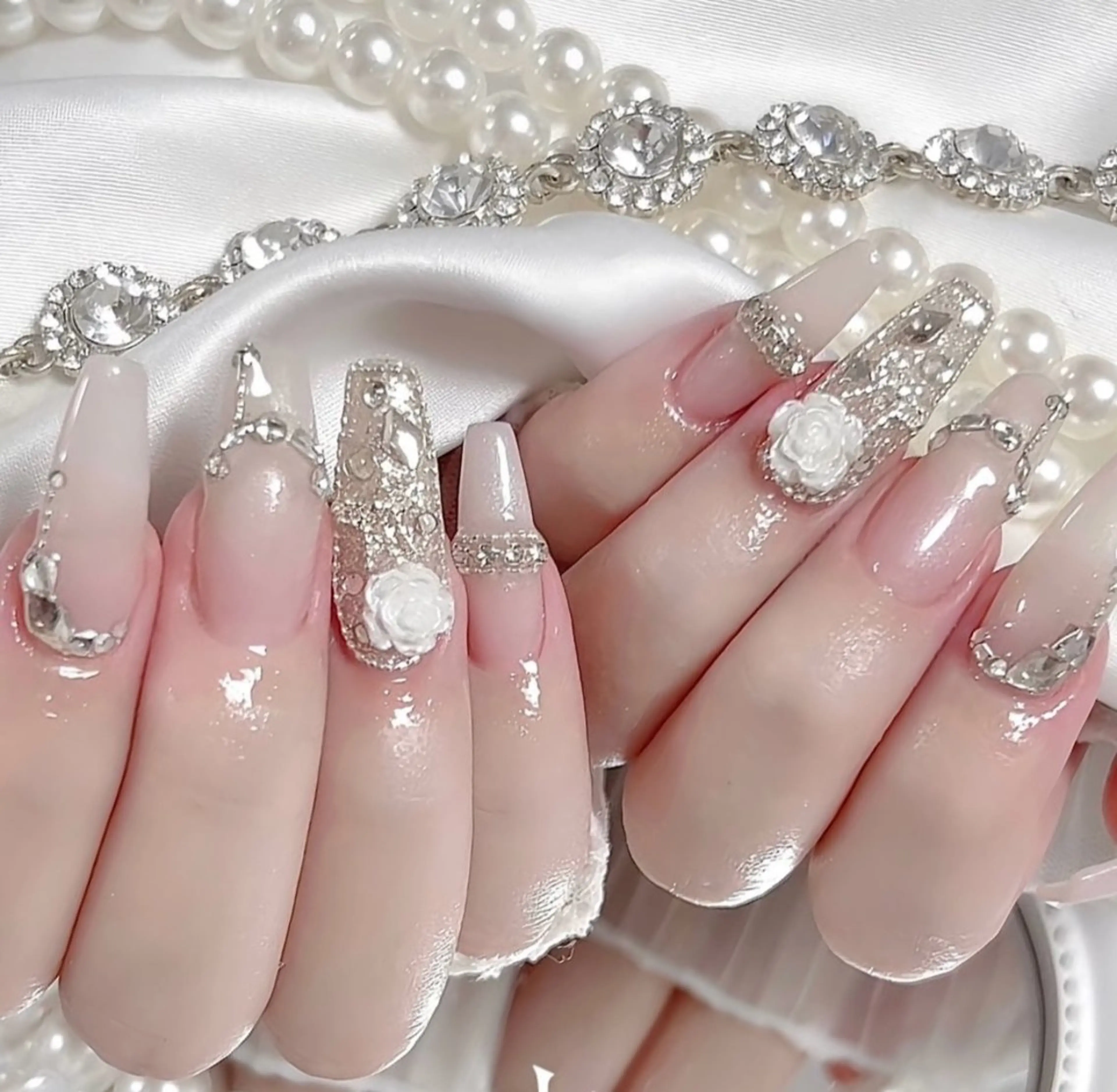 ネイル 韓国ネイル 持ち込み ニュアンスネイル ネイルチップ ハンドネイル TABI ANA.CHUOのネイルデザイン