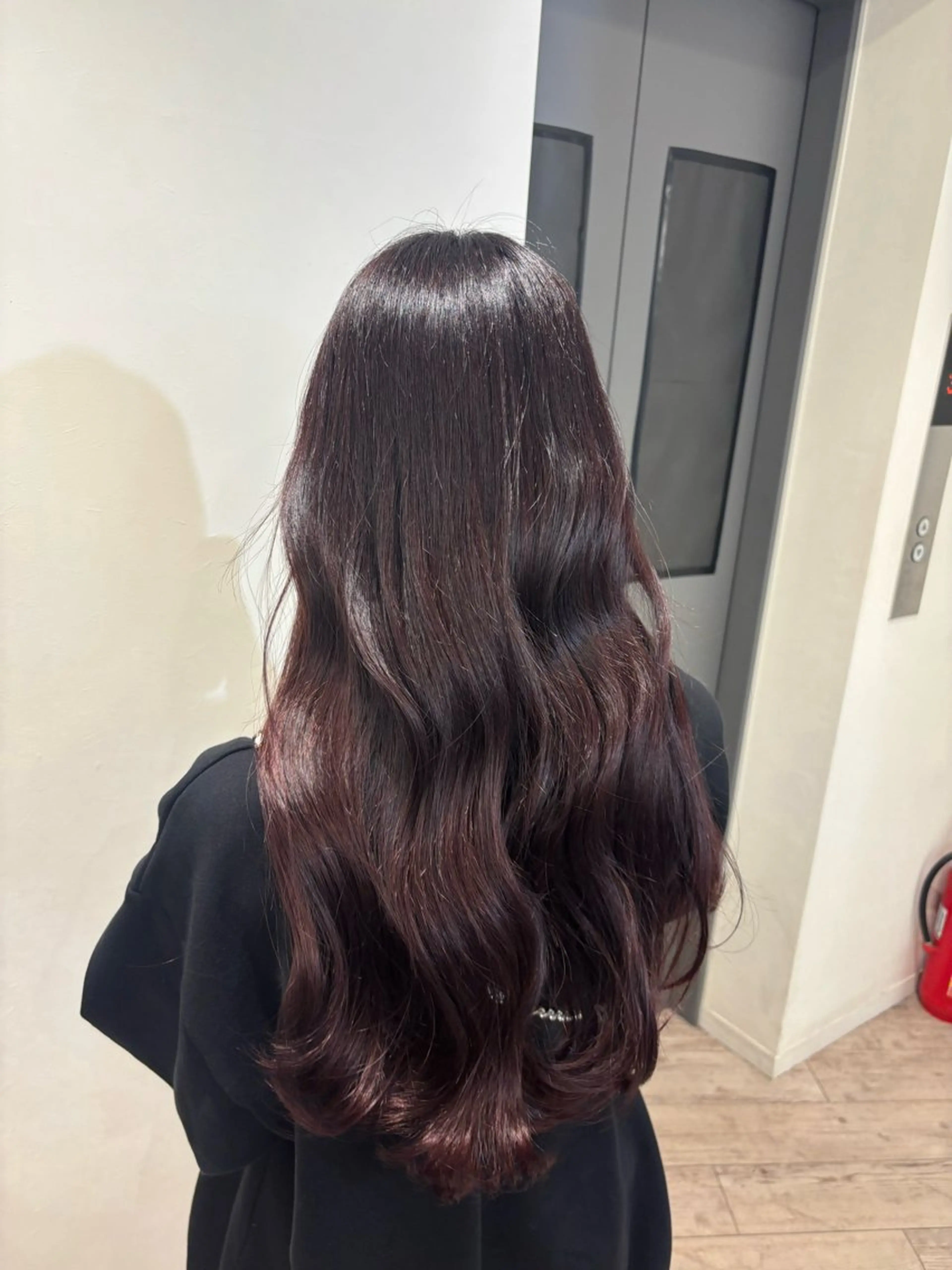 ロング カラー Loob.TOKYO YUUNAのヘアスタイル