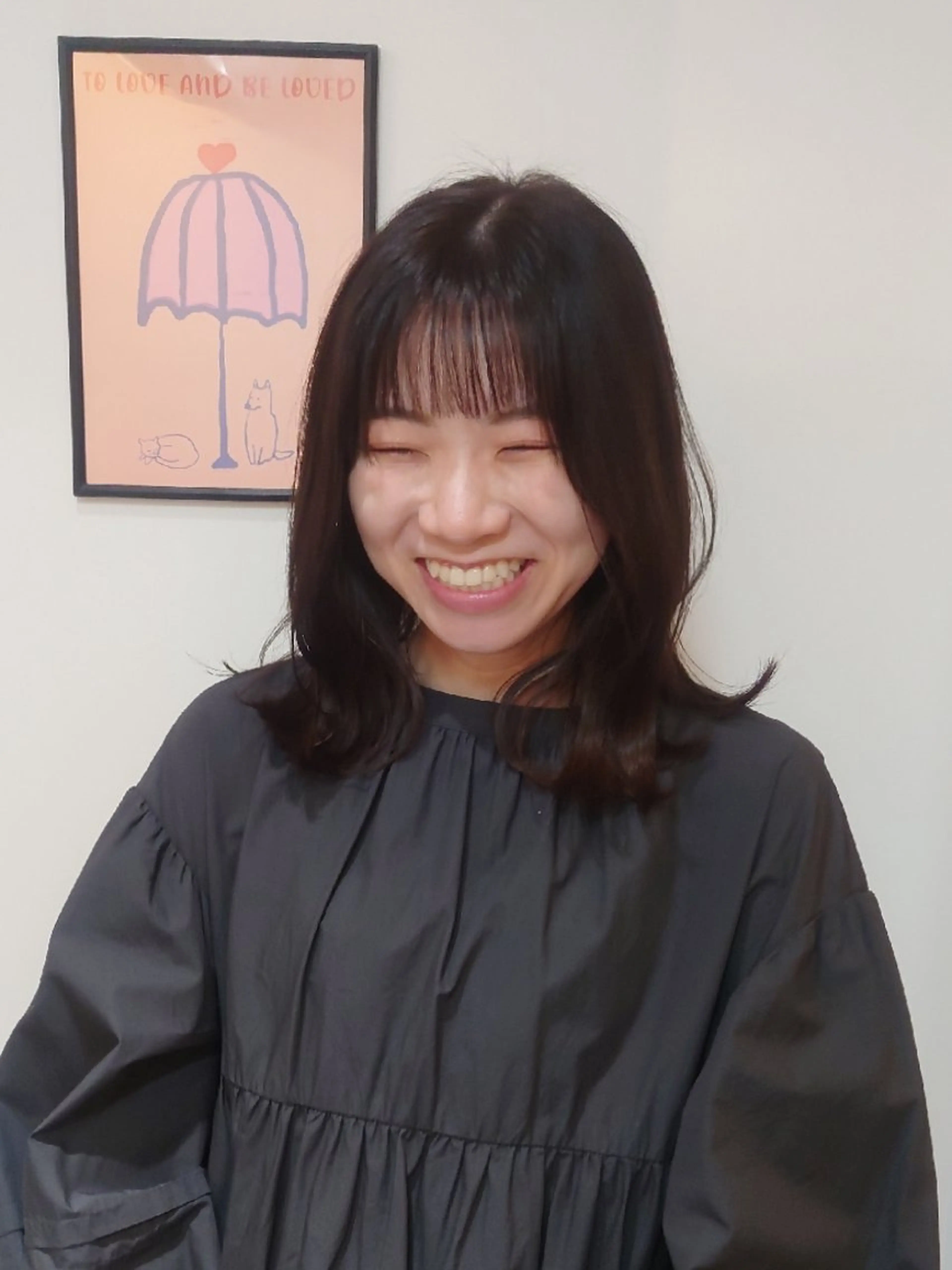 ミディアム くびれヘア レイヤーカット aimée 神戸 オヤナギ　ユキ🦄のヘアスタイル