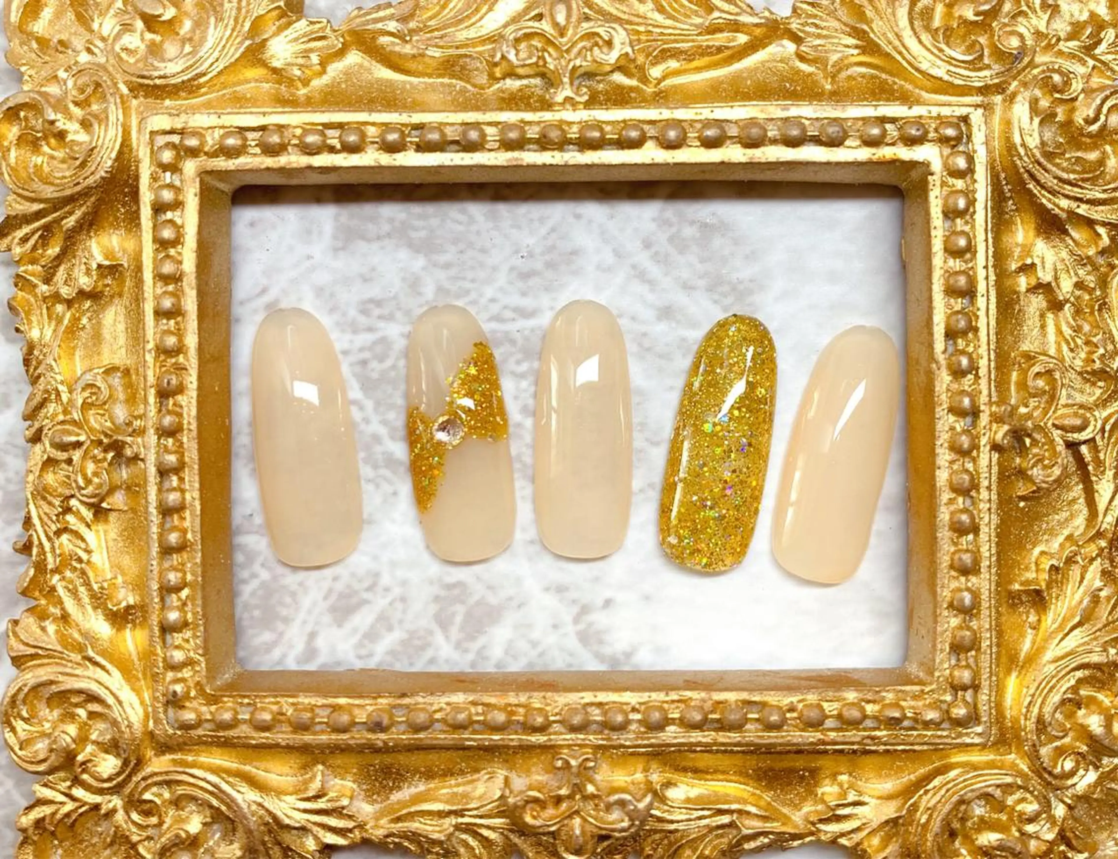 ネイル ハンドネイル マジック ミラーのネイルデザイン