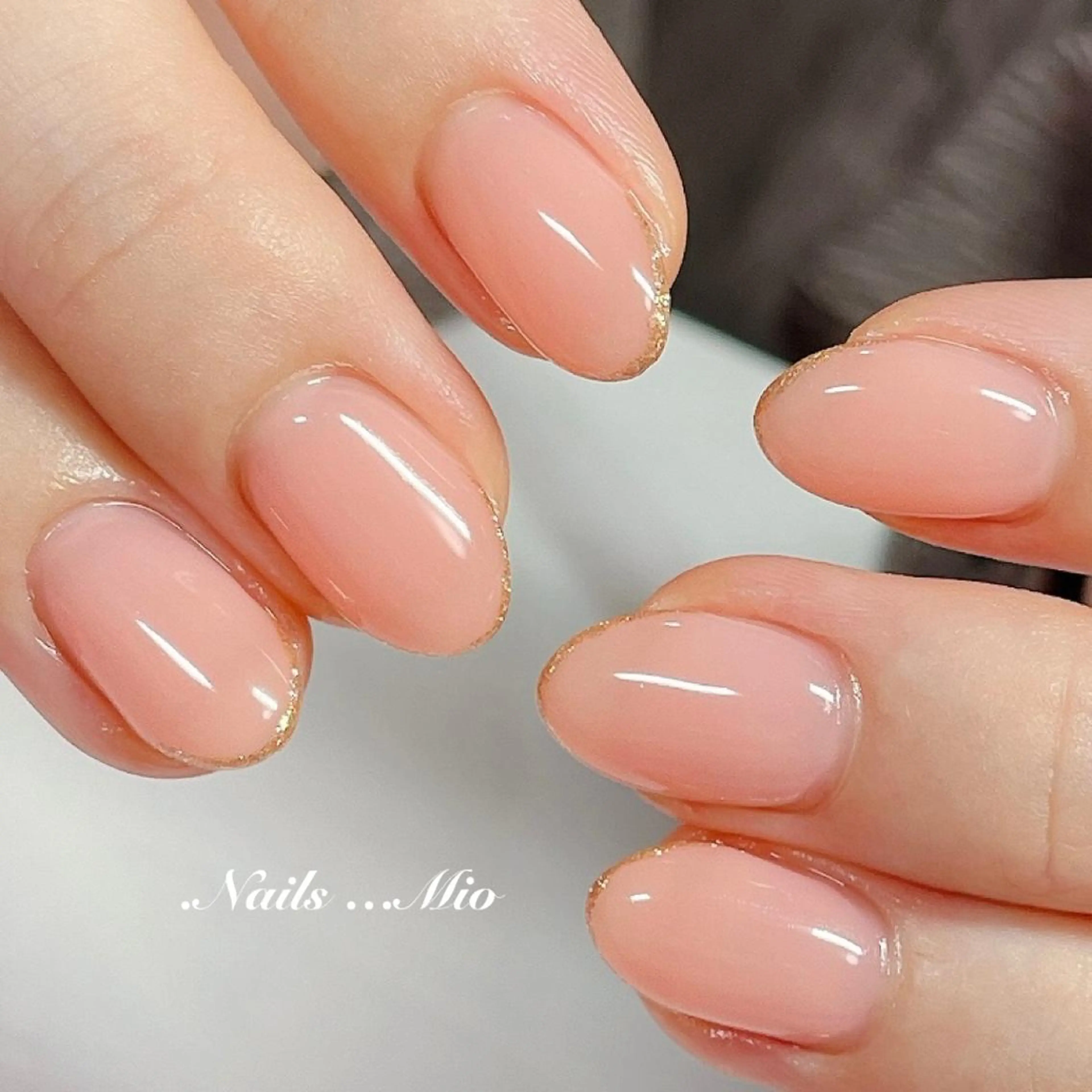 ネイル フレンチネイル ラメ(グリッター) .Nails Mio 赤羽西ネイルサロンのネイルデザイン