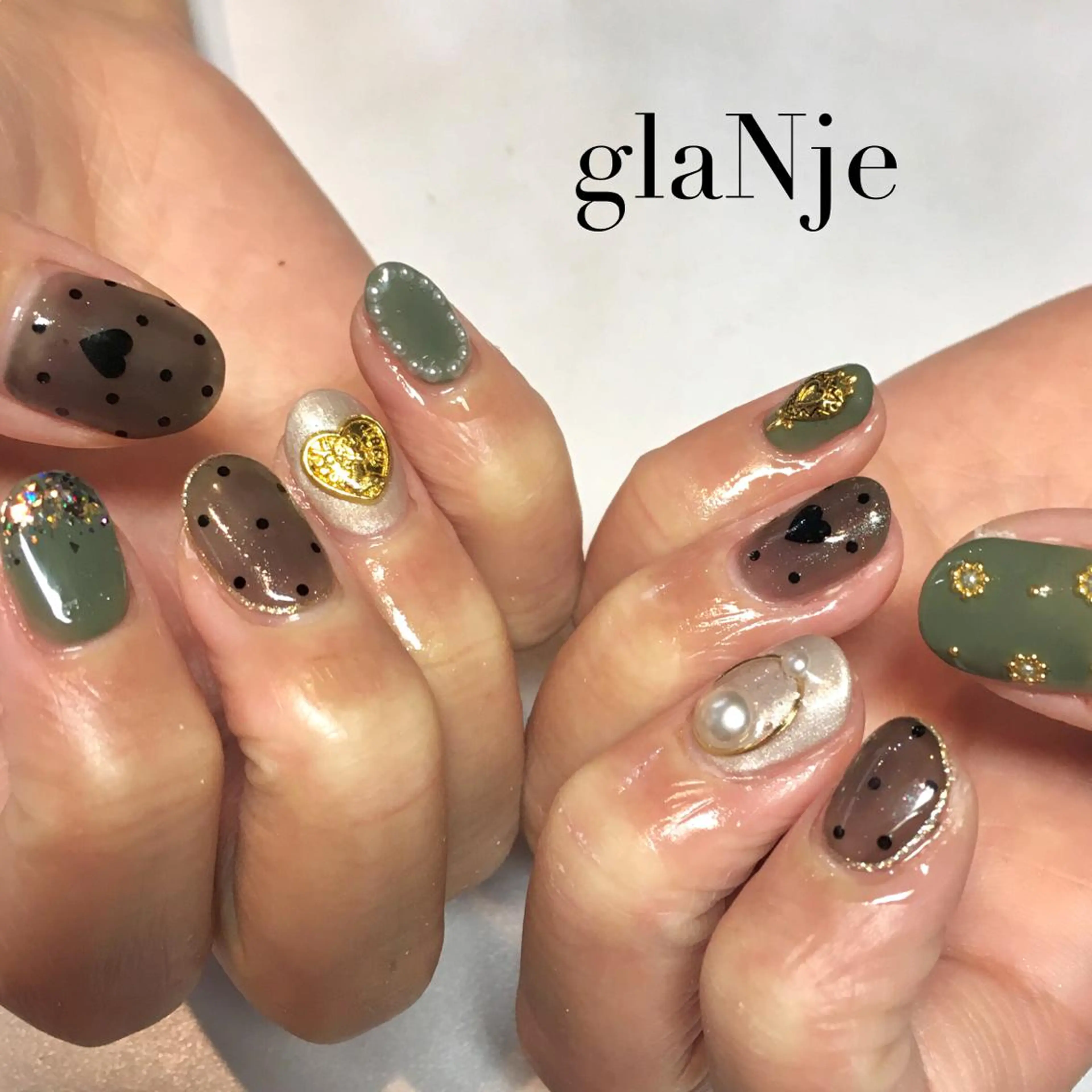ネイル ドット glaNje部谷 (オーナー)のネイルデザイン