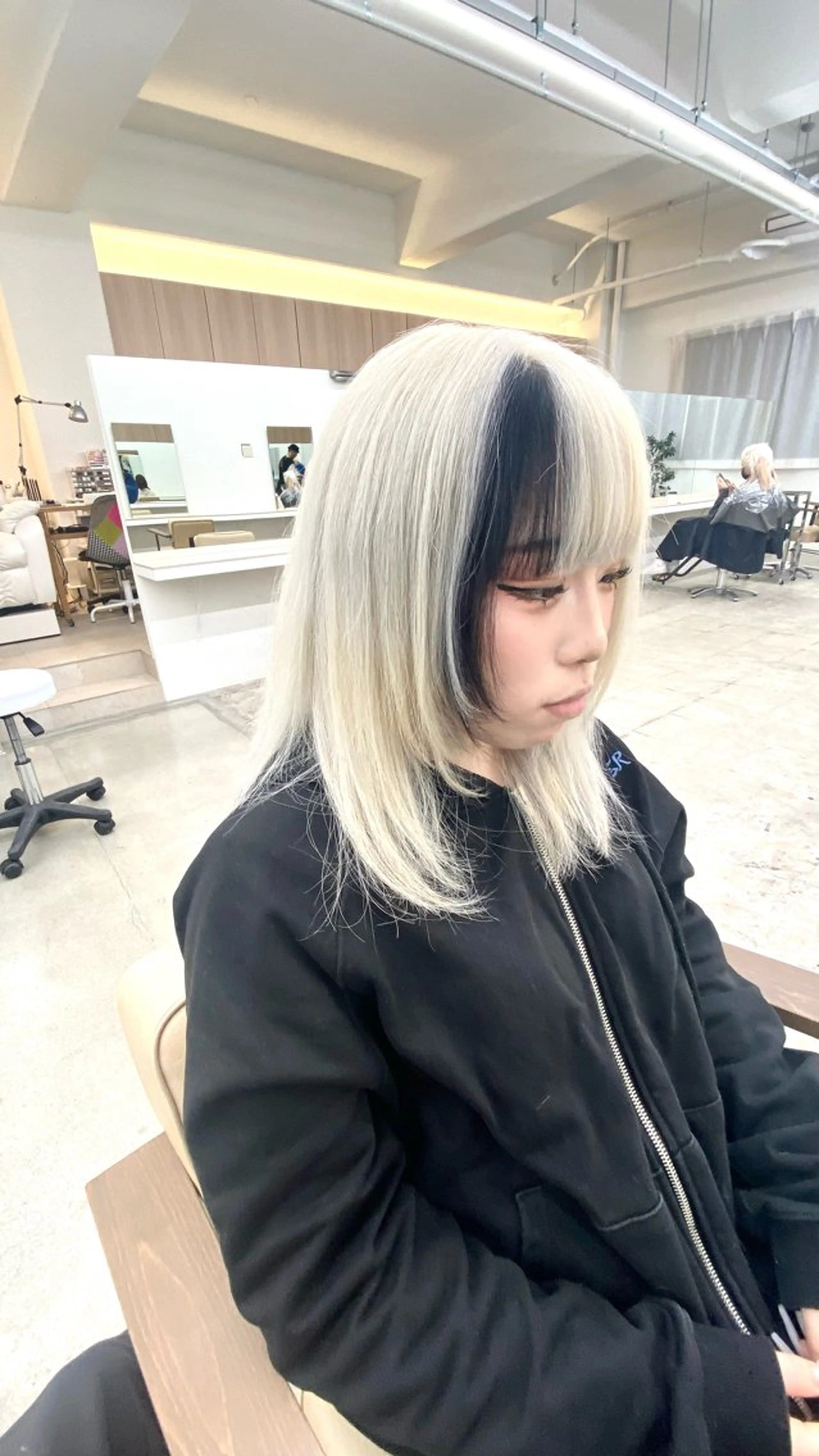 ミディアム カラー BOB🌟ハイトーン /ブリーチ/TAKUのヘアスタイル