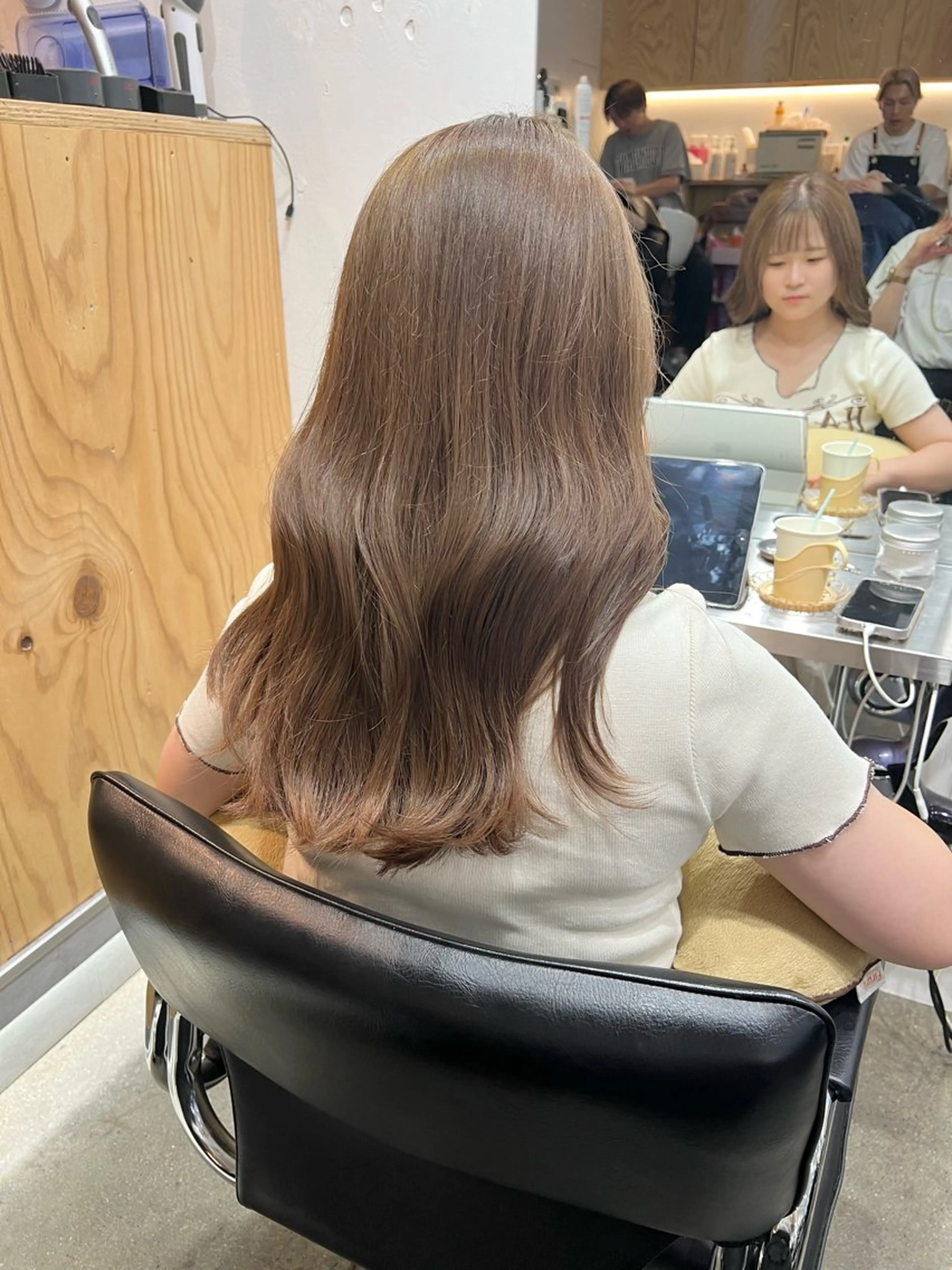 ロング カラー ベージュカラー ブリーチ ✨髪質改善矯正× ブリーチ✨YU-KIのヘアスタイル