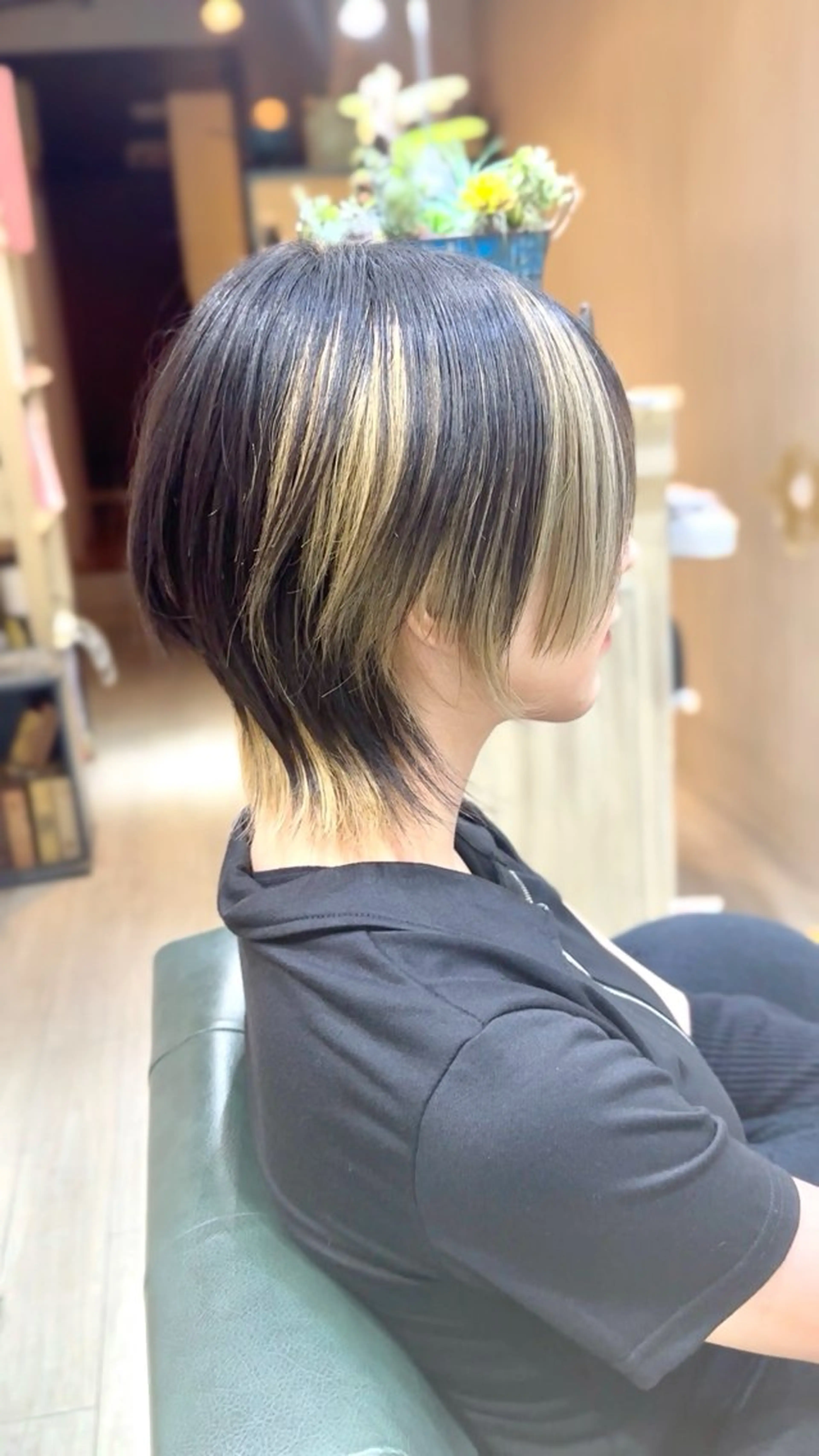 ショート ウルフカット 坂 直樹のヘアスタイル