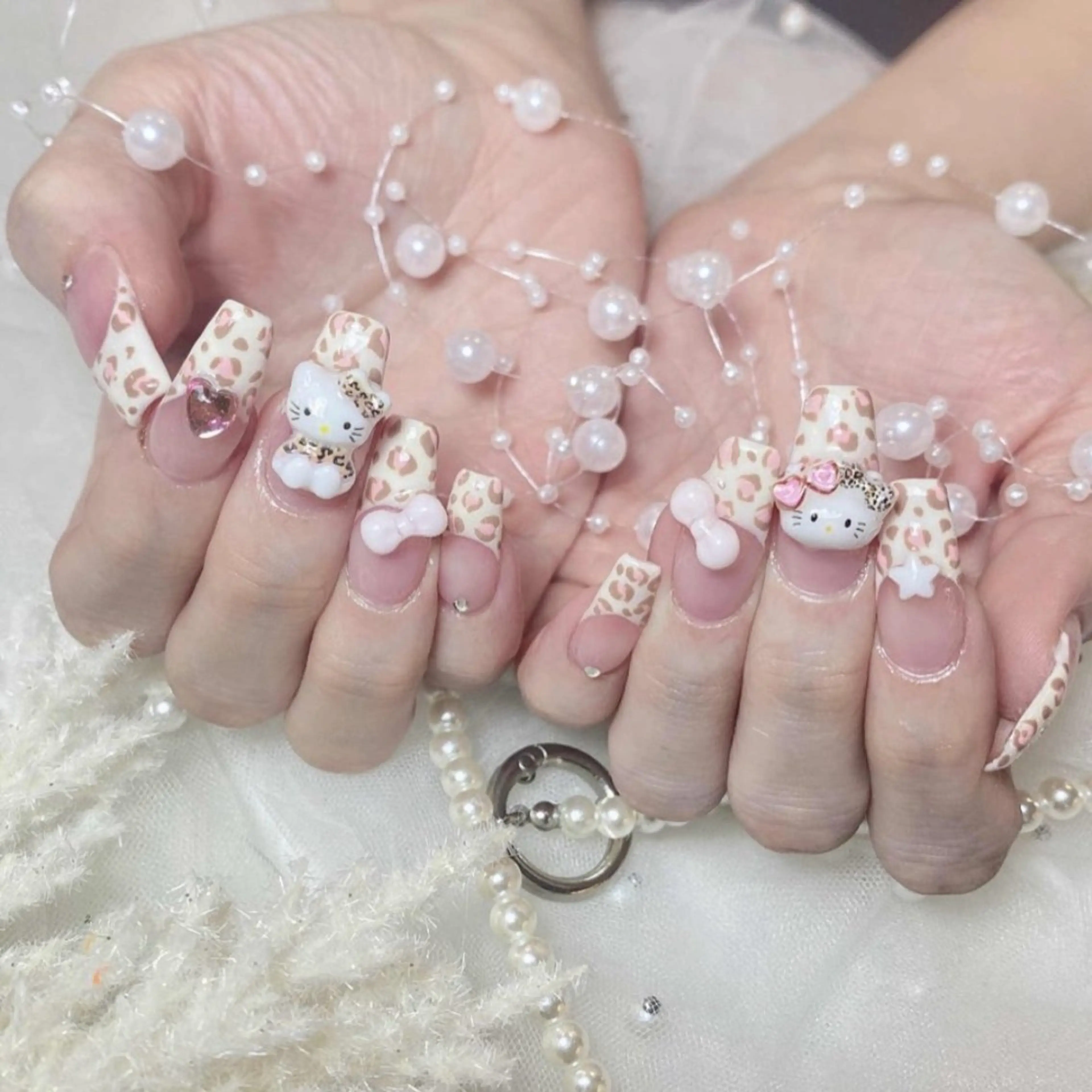 ミディアム ハンドネイル ガー NAILのネイルデザイン