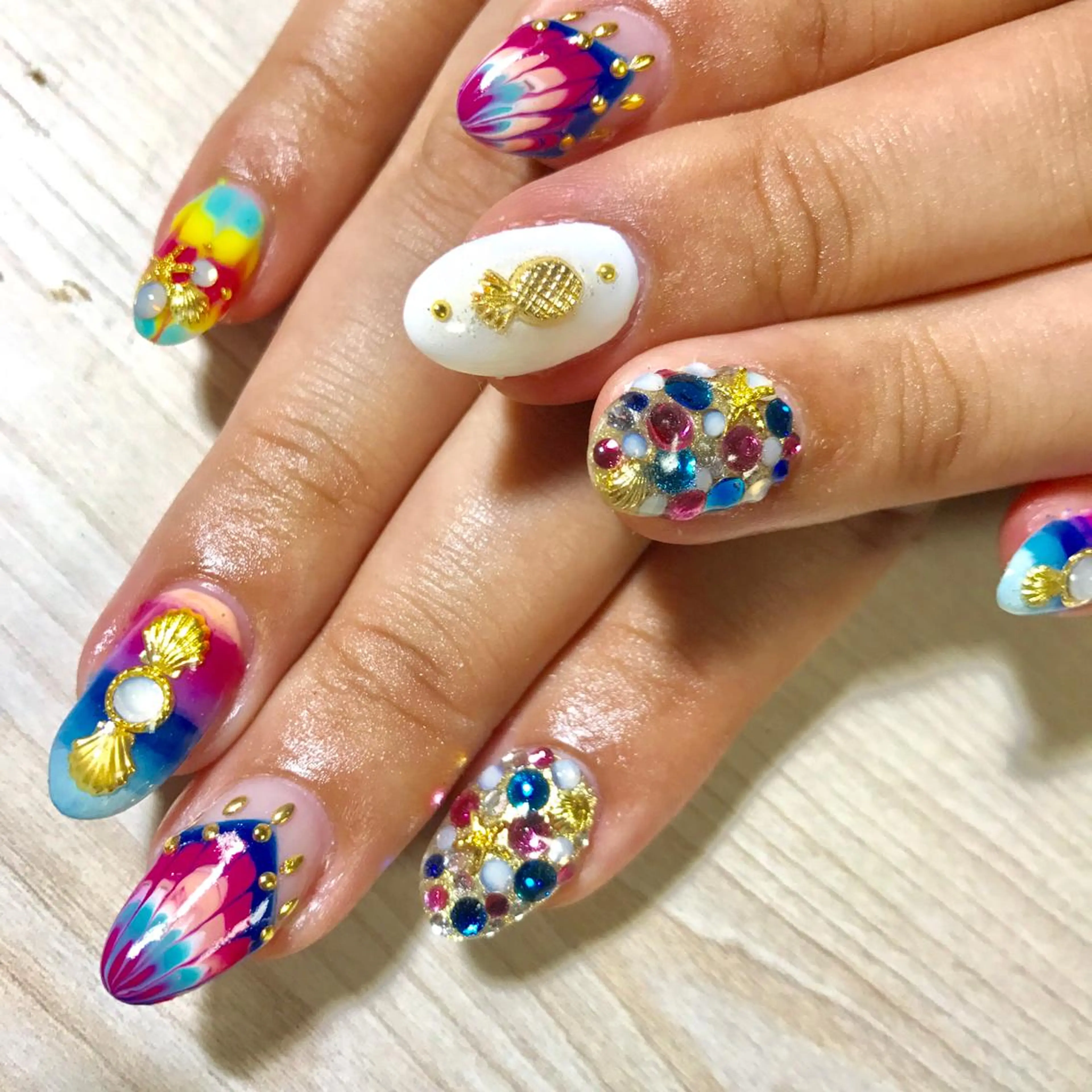 ネイル アートネイル 安藤 Charlotteのネイルデザイン