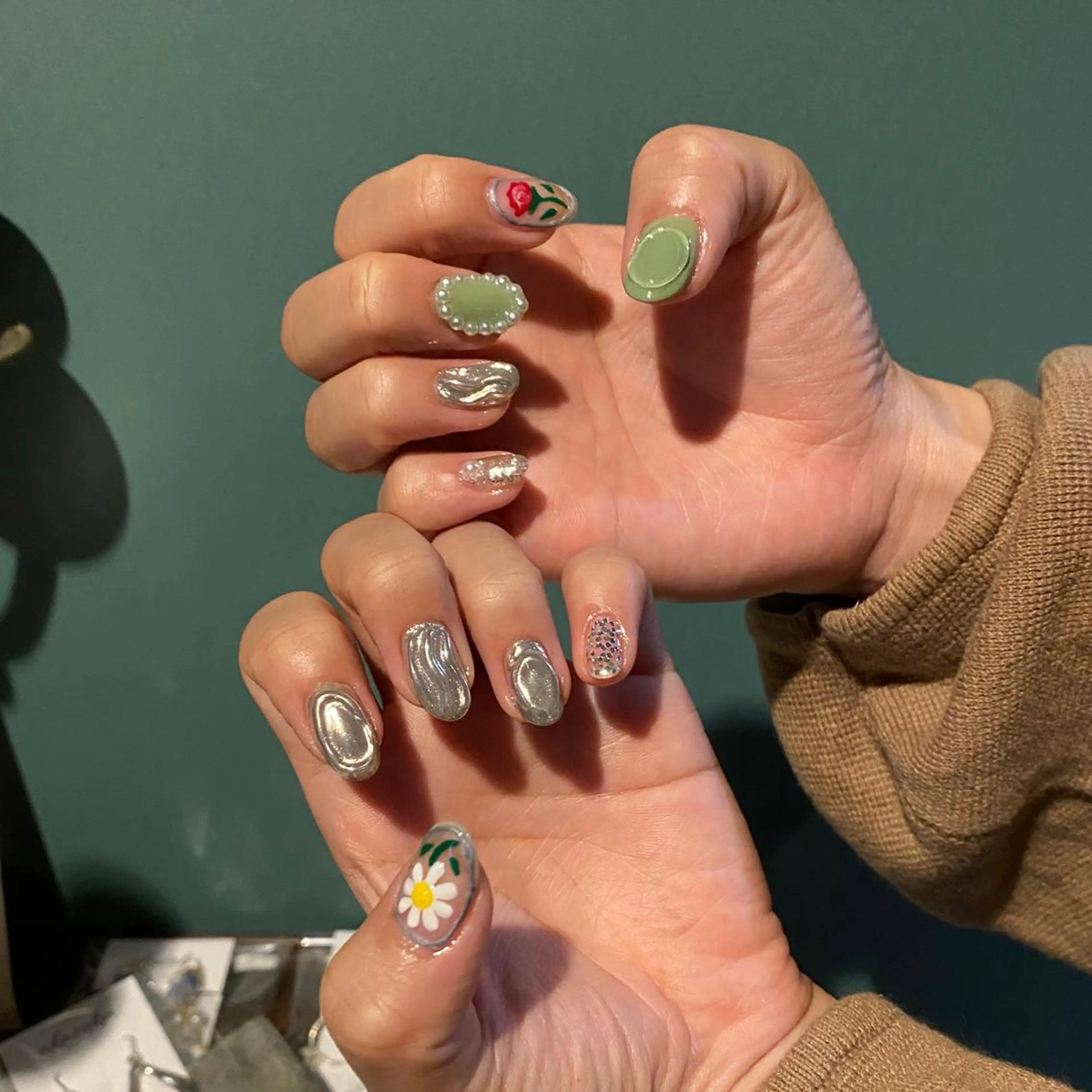 ネイル MIZUKI 🌏NEWWORLDのネイルデザイン