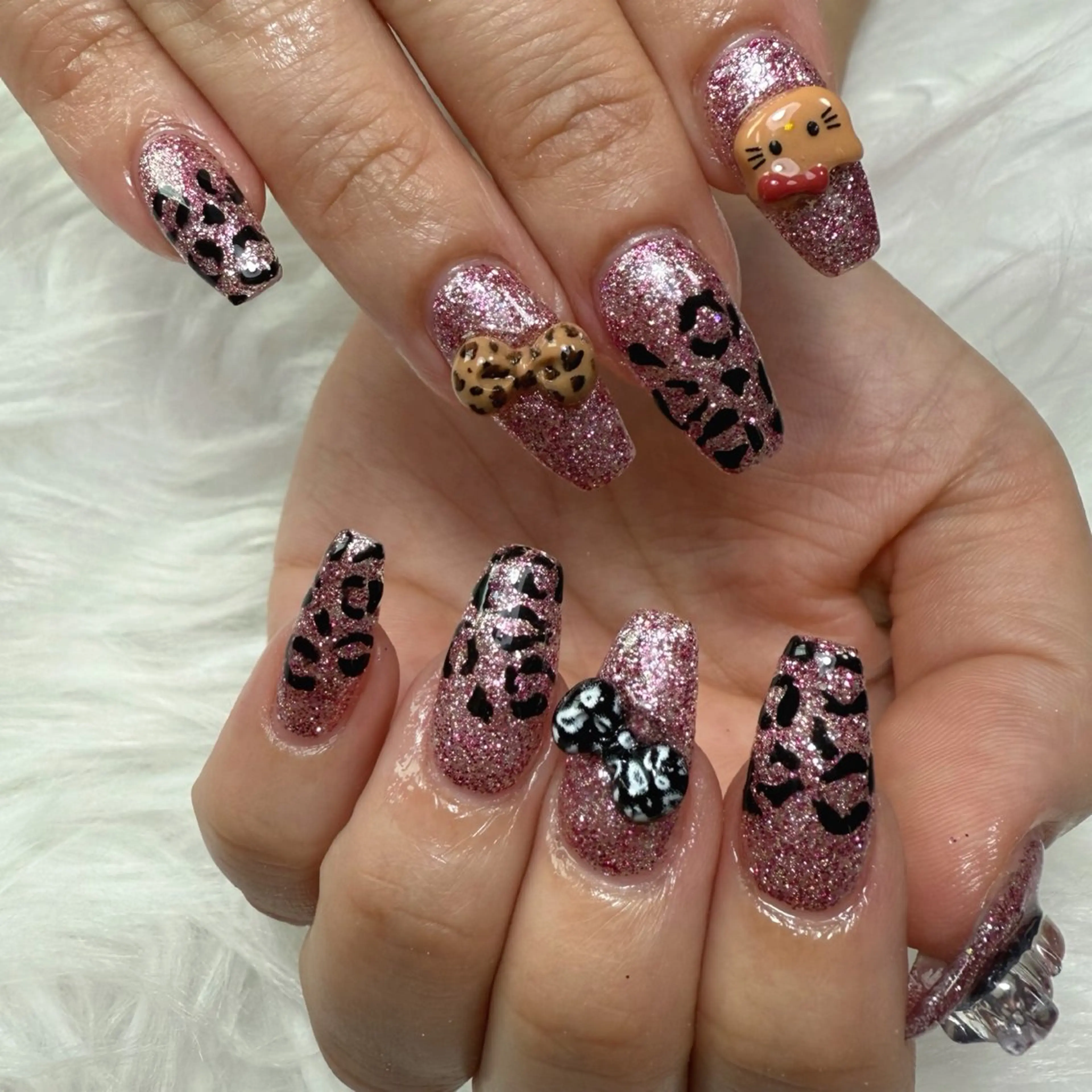 ネイル ラメ(グリッター) ピンク ハンドネイル L'ino nailのネイルデザイン