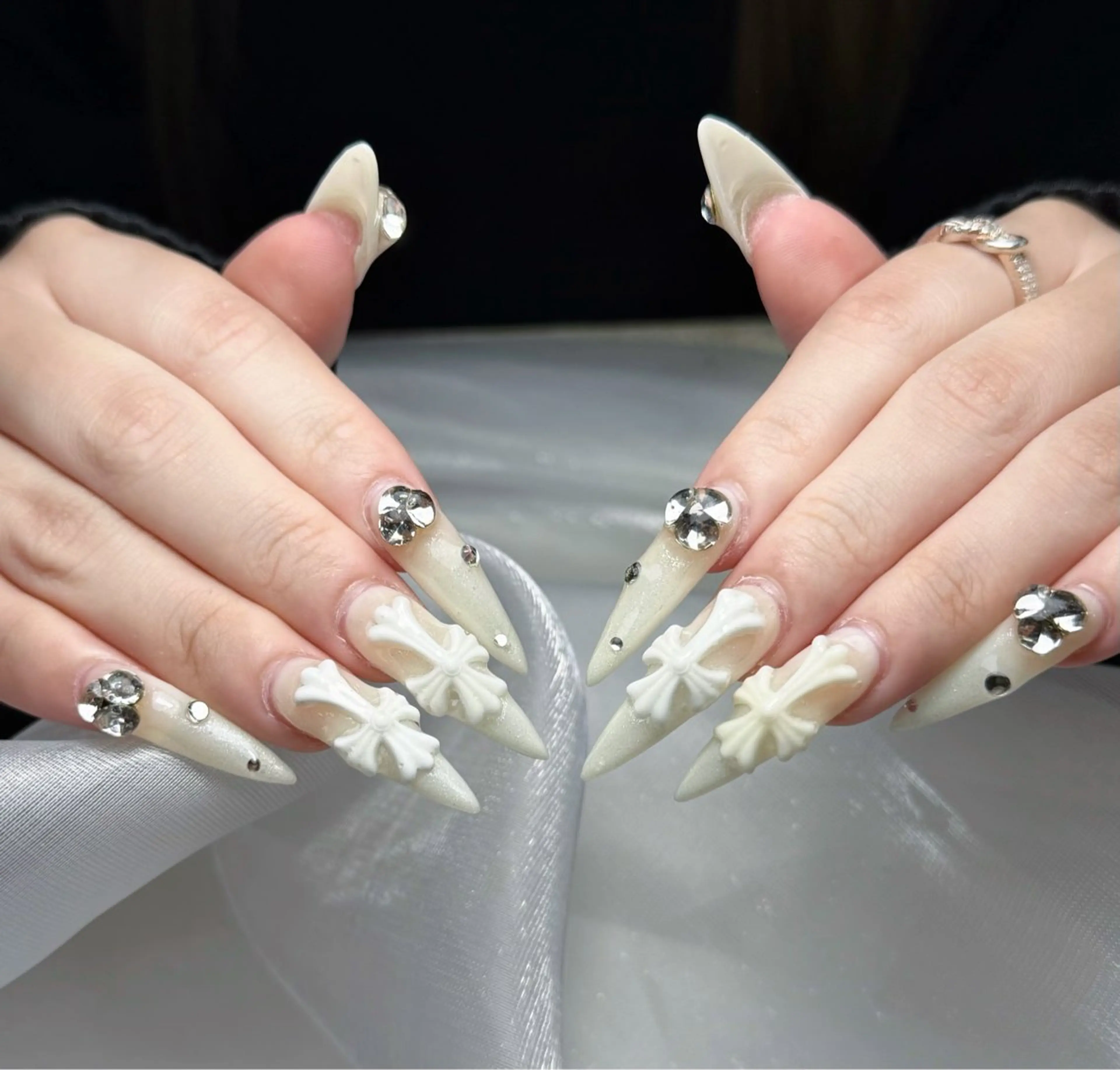 ネイル ハンドネイル ハンドケア いちご ちゃんのネイルデザイン