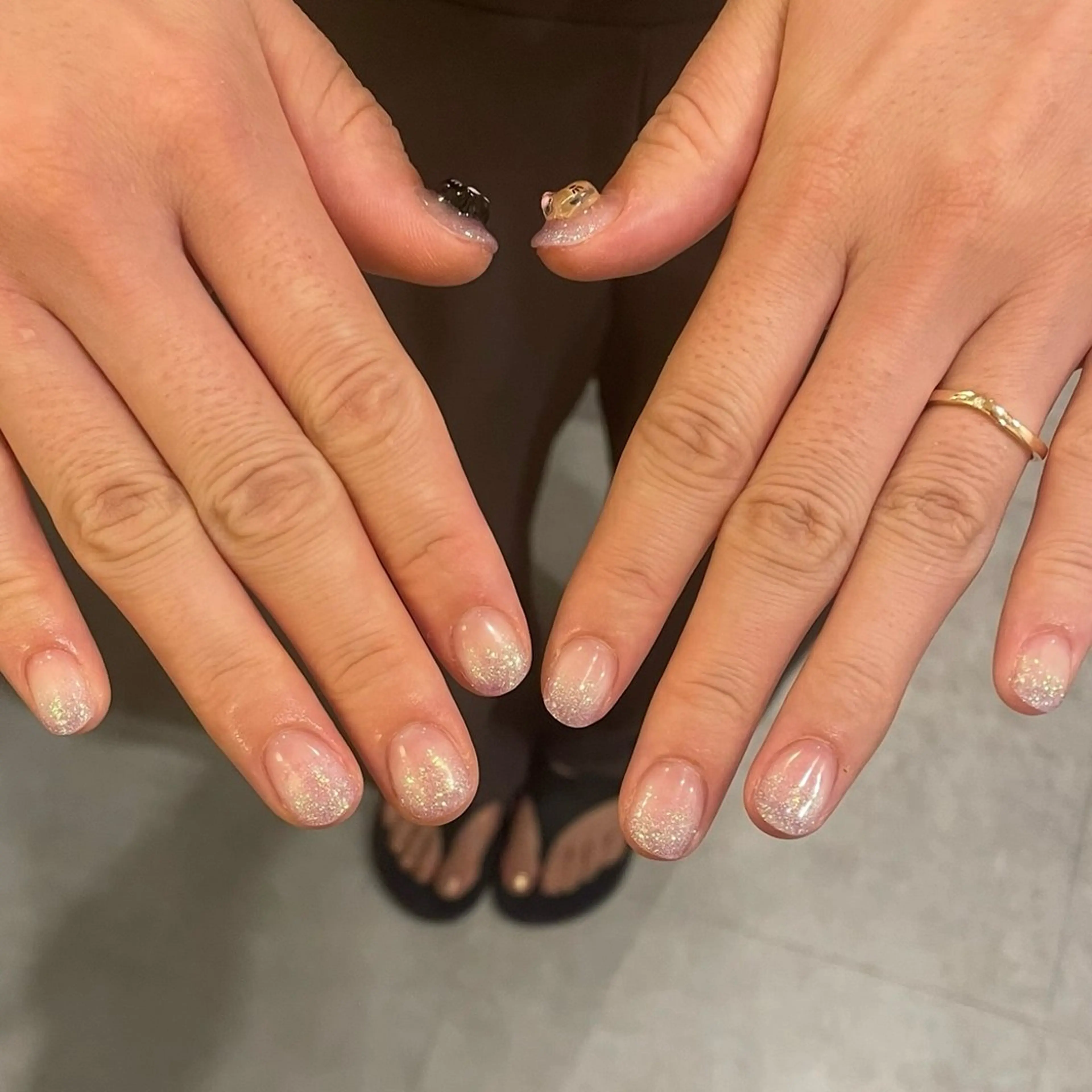 ネイル ハンドネイル 𝑟𝑖𝑠𝑎 🕯‎🤍のネイルデザイン