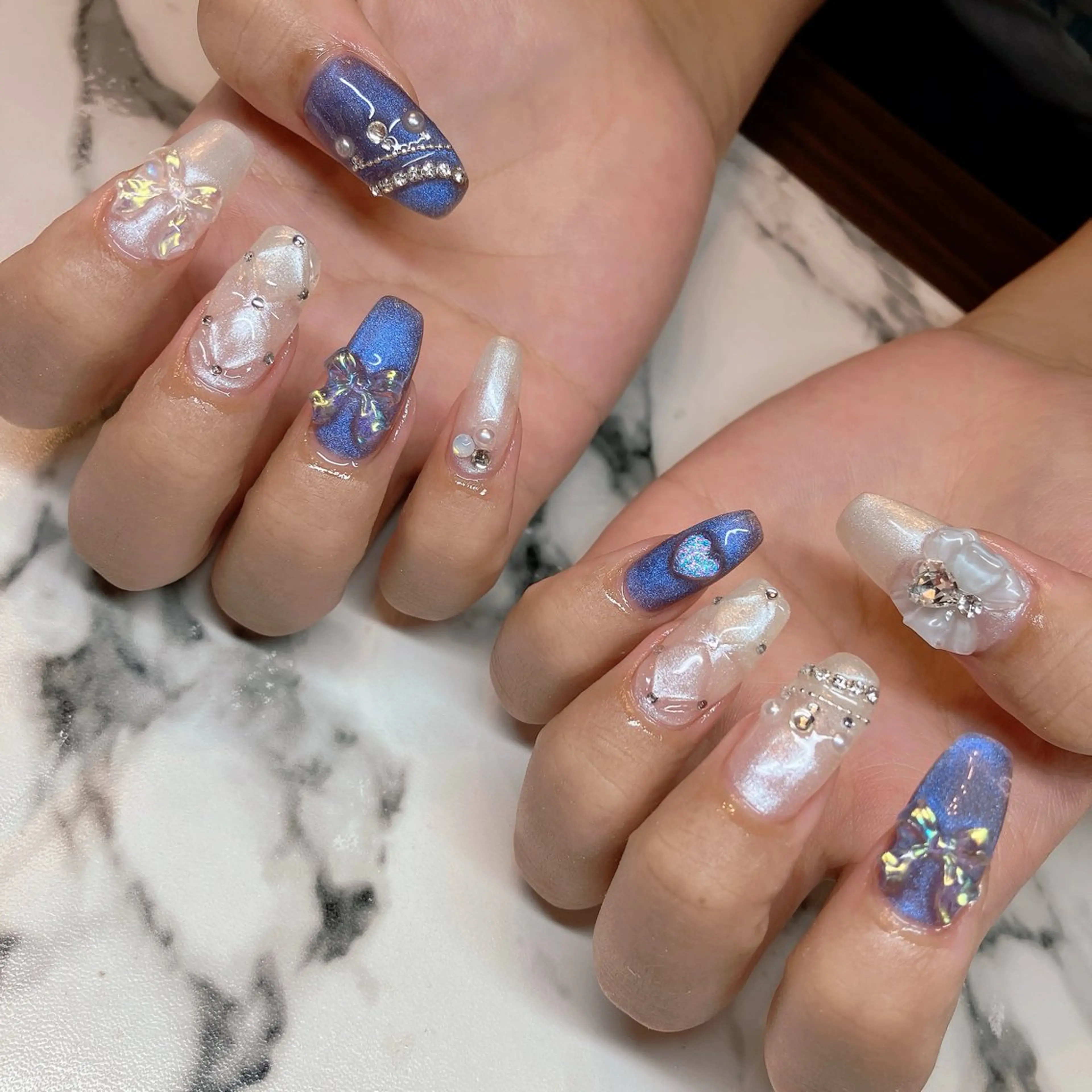 ネイル ガーリー ロングネイル 持ち込み ハンドネイル 酒井 茜のエステ・リラクイメージ