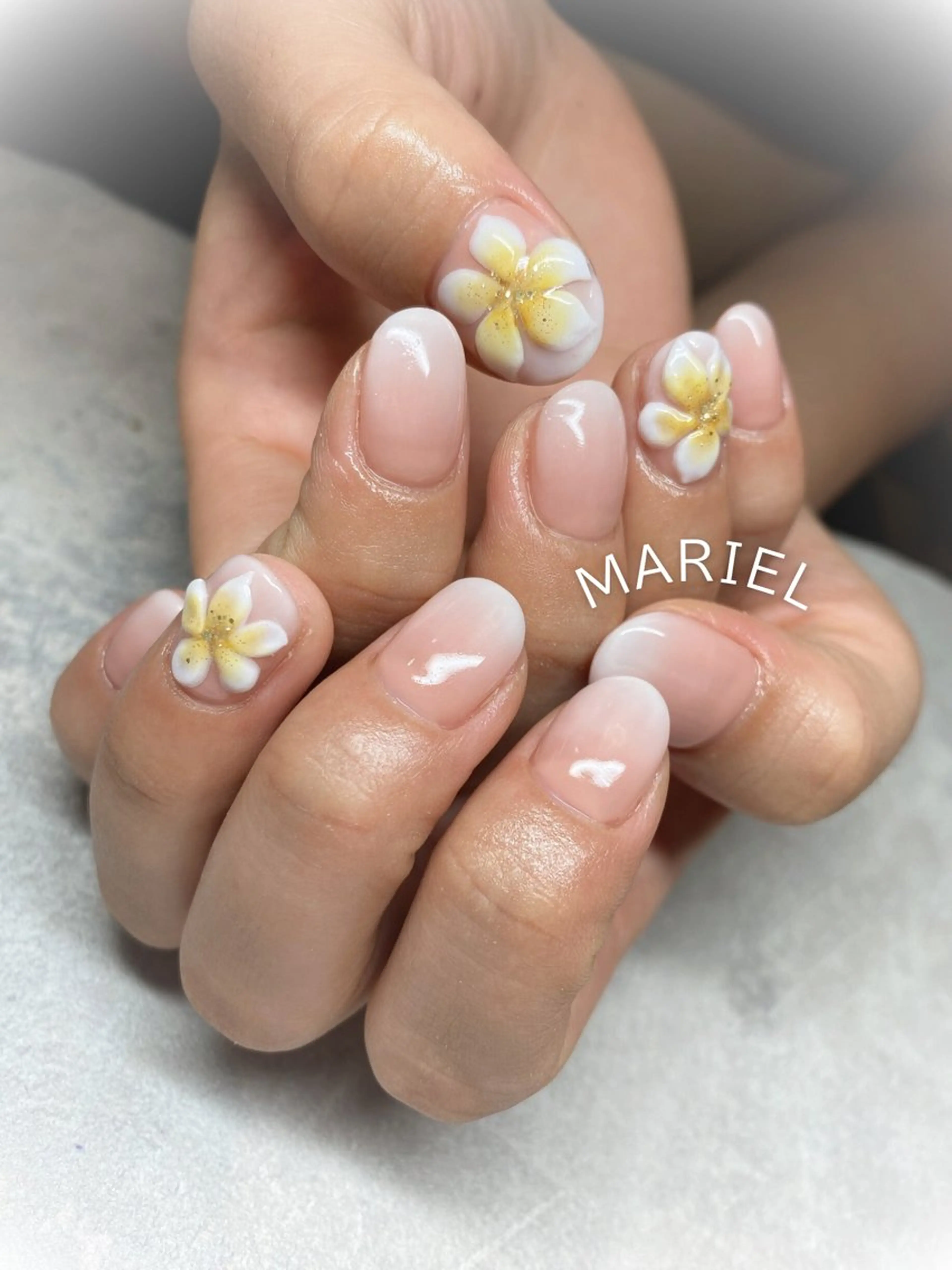 ネイル グラデーション ハンドネイル nailist marieのネイルデザイン