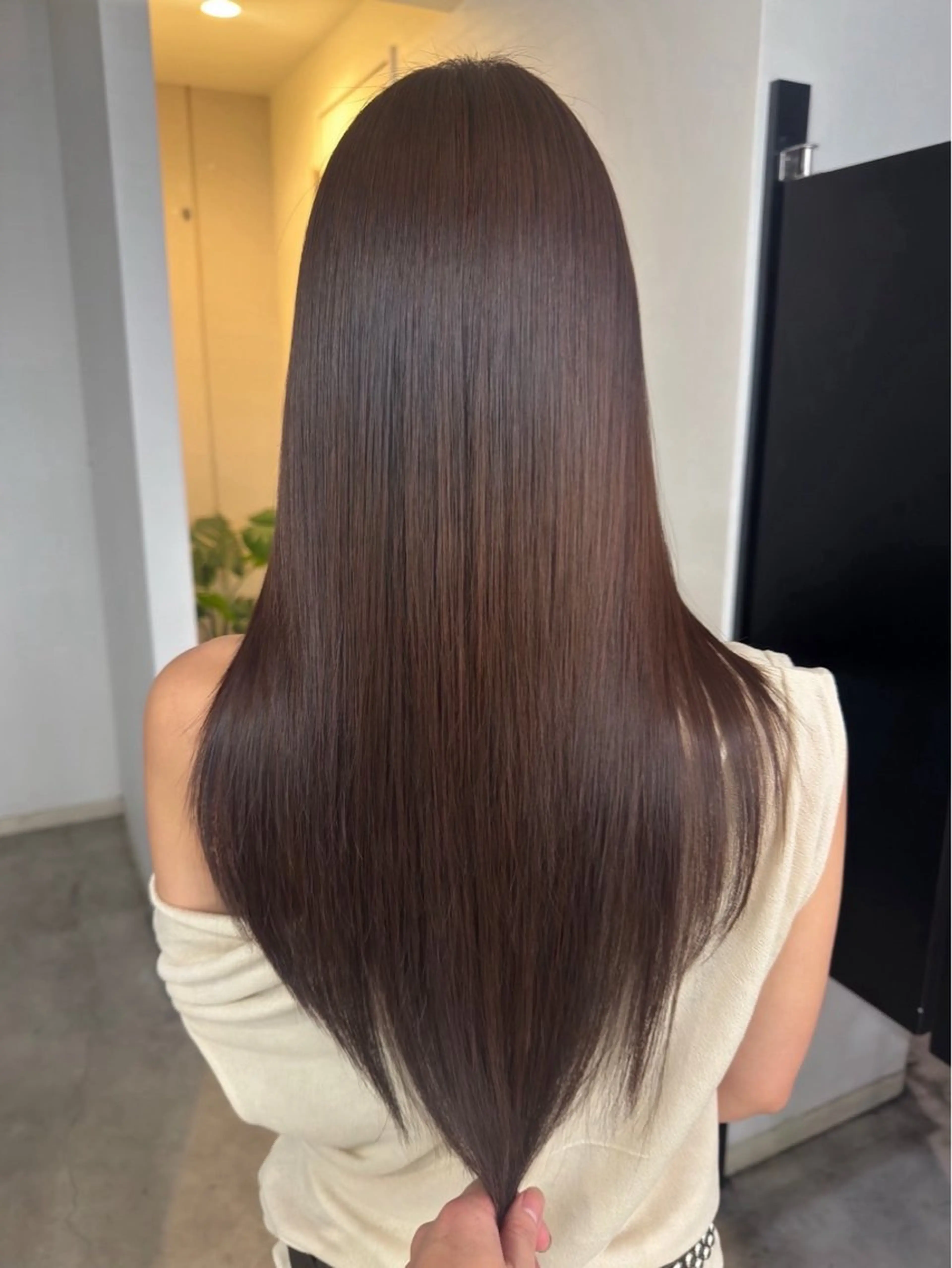 ロング 透明感カラー・ 髪質改善🩵イケダのヘアスタイル