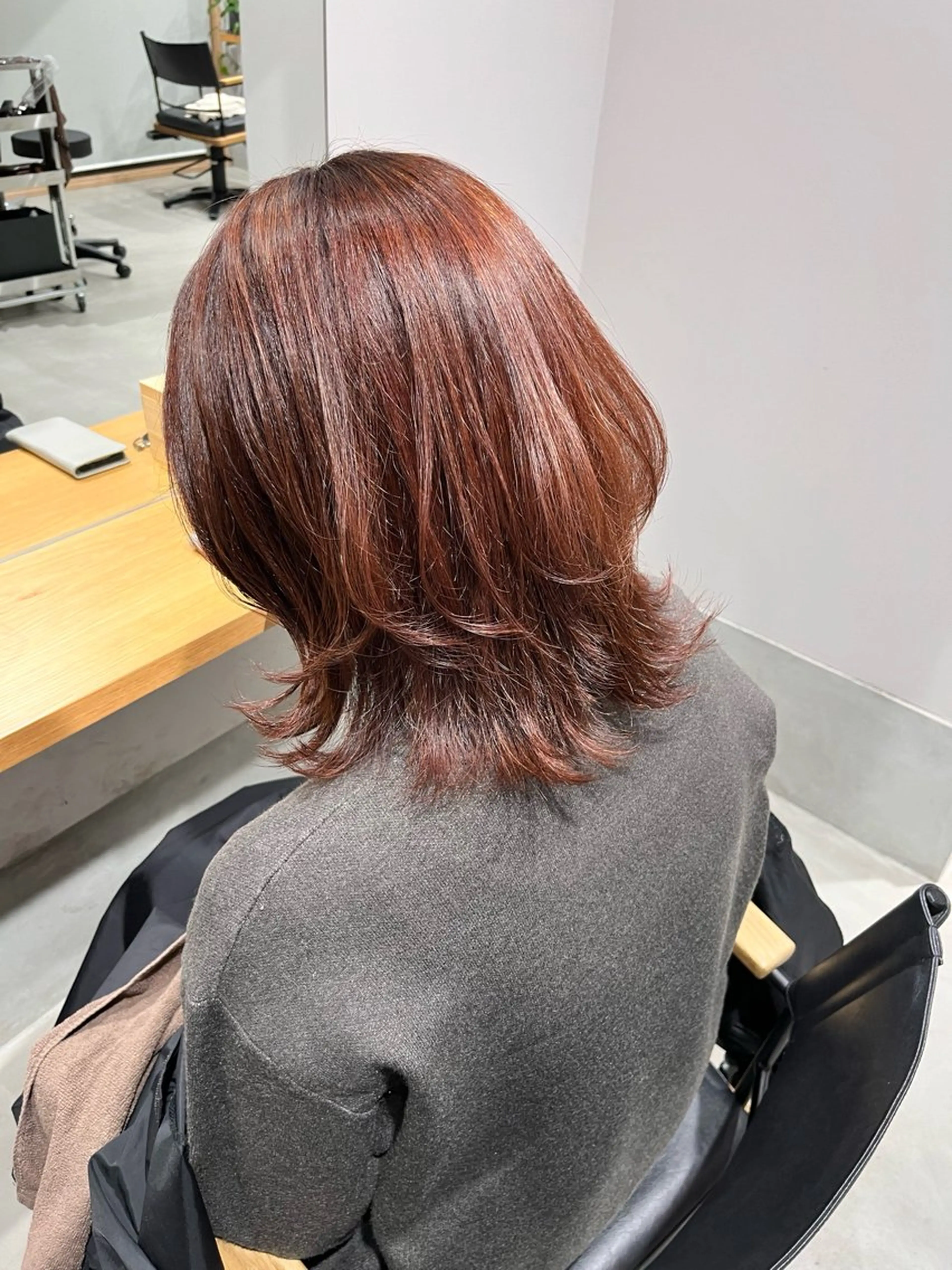ミディアム カラー ハイライトカラー くびれヘア ハイライト レイヤーカット 透明感ケアカラー/ レイヤー/ryokaのヘアスタイル