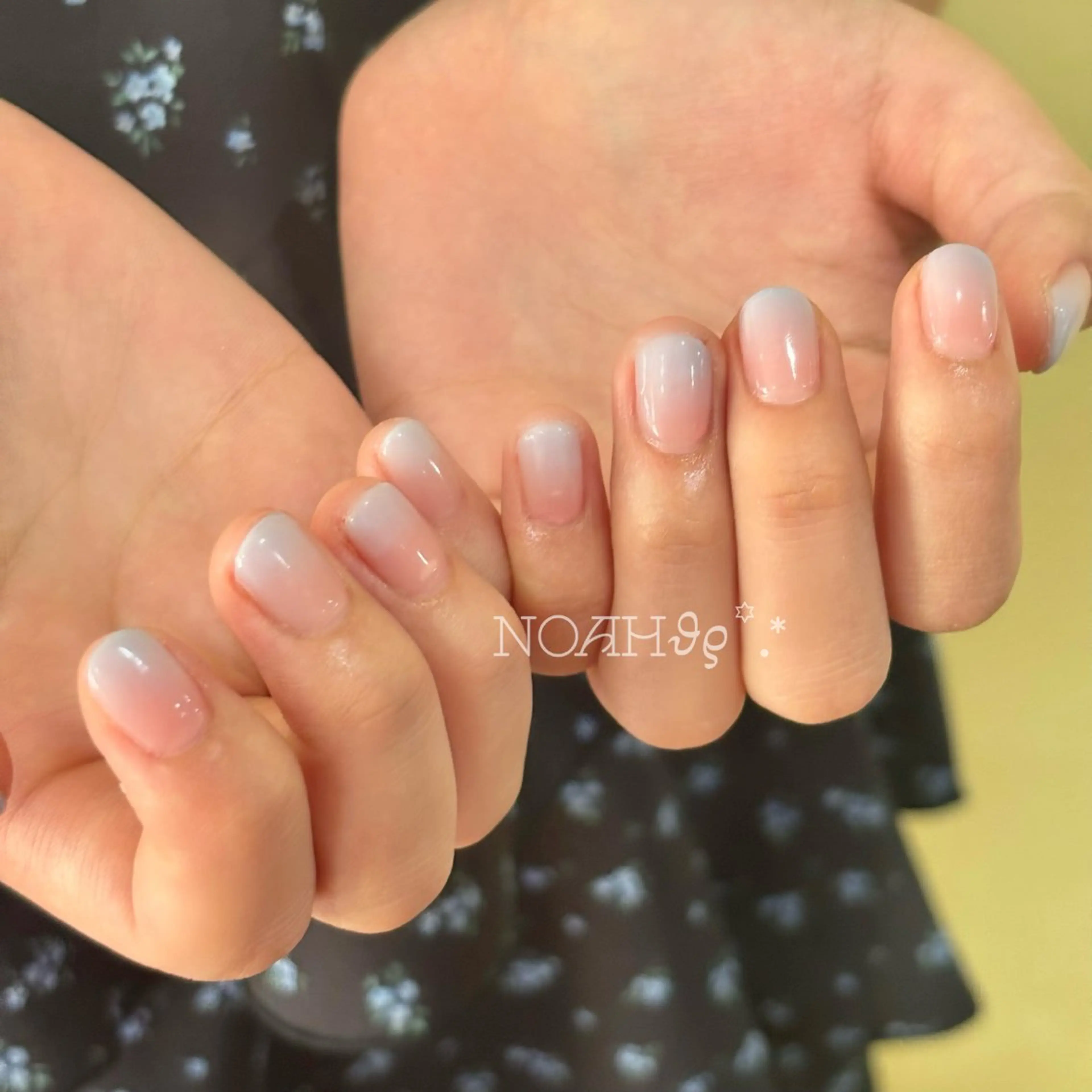 【ハンド】【オフ無し】グラデーションorチークネイルの写真