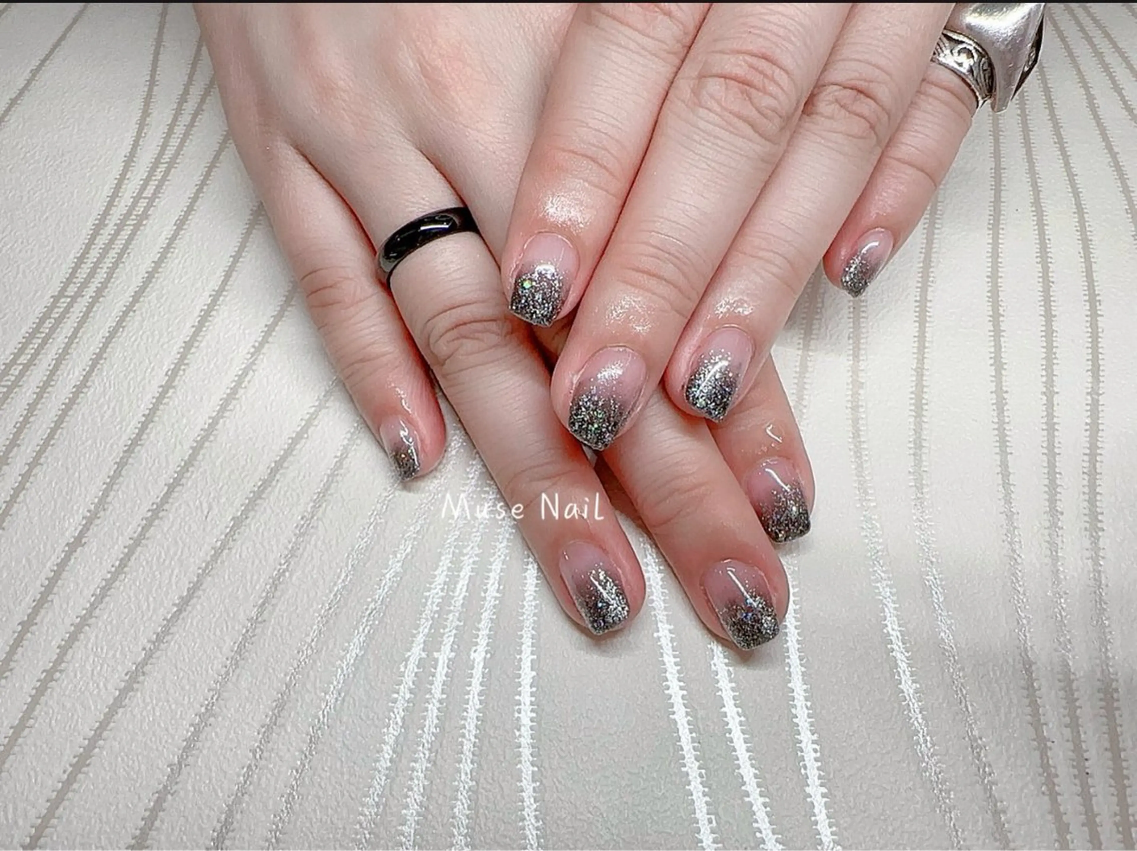 ネイル グラデーション ラメ(グリッター) ラメグラデーション ハンドネイル muse nailのネイルデザイン