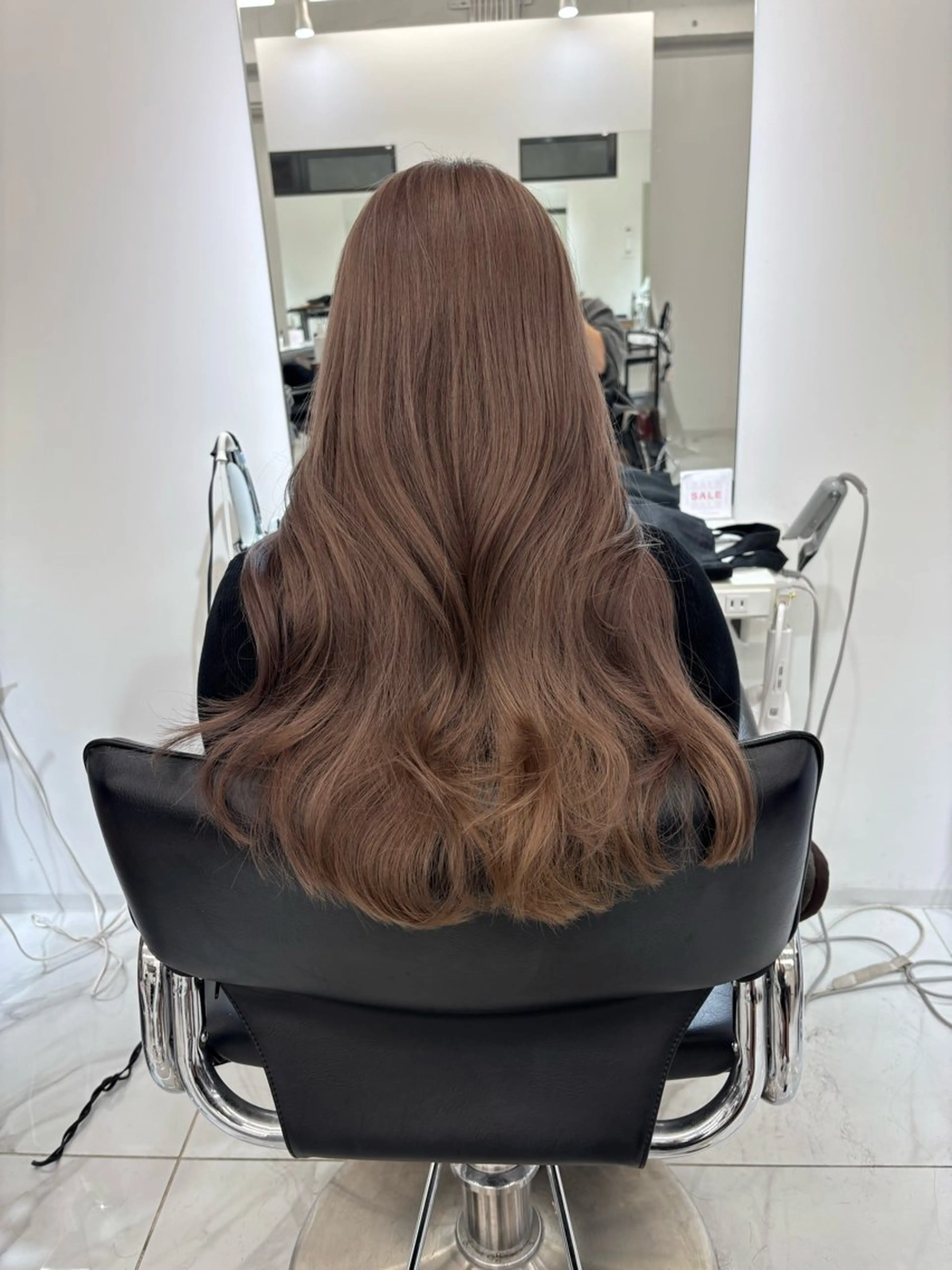 ロング カラー 透明感カラー グレージュ ミルクティーグレージュ レイヤーカット ヘアカラー トリートメント 🩶大人韓国ヘア 渋谷/Satsukiのヘアスタイル