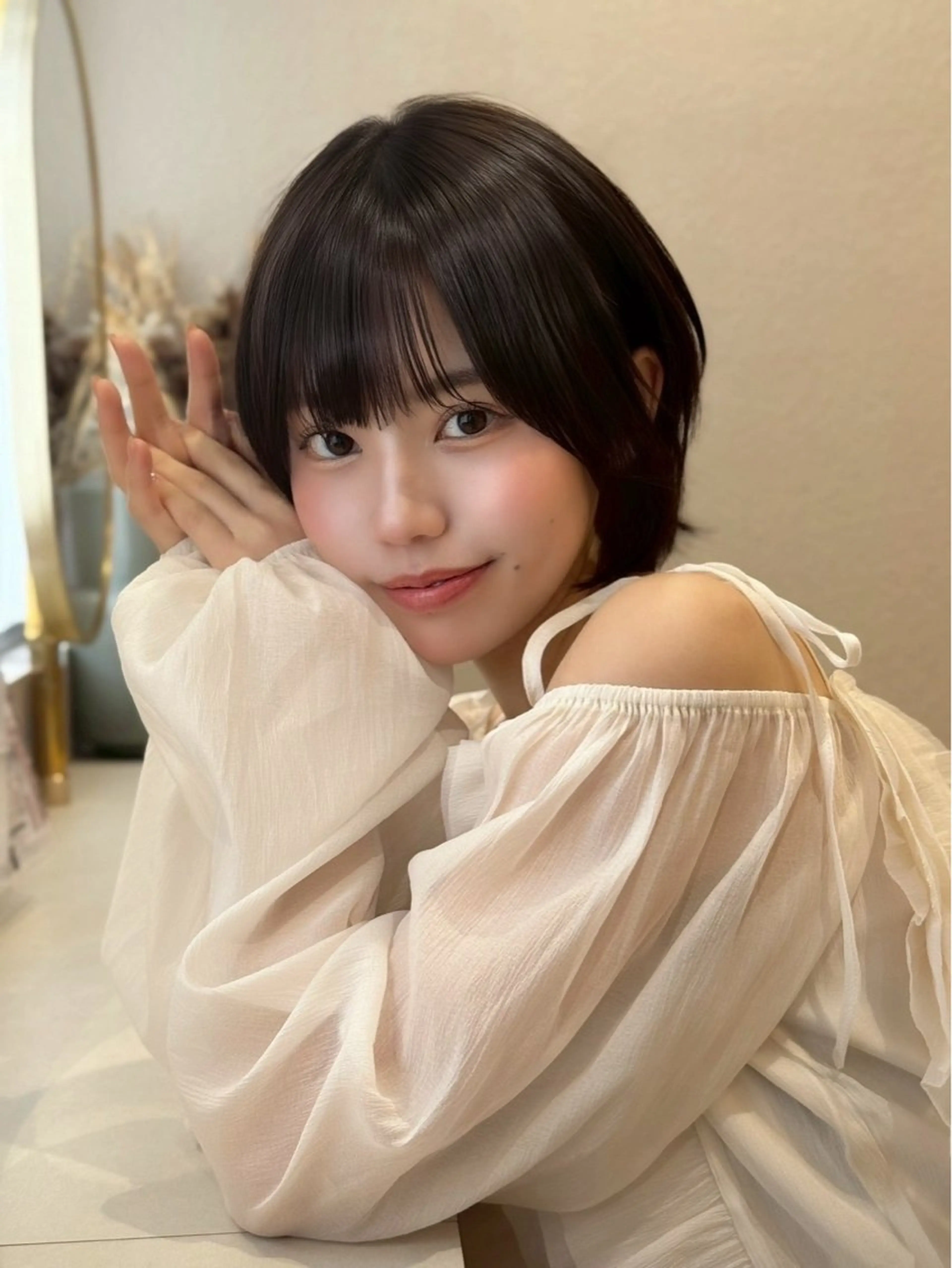 ミディアム 切りっぱなしボブ ボブ くびれヘア 外ハネヘア カット ヘアカラー トリートメント ボブ/ショート/艶髪 カラー/TOSHIのヘアスタイル