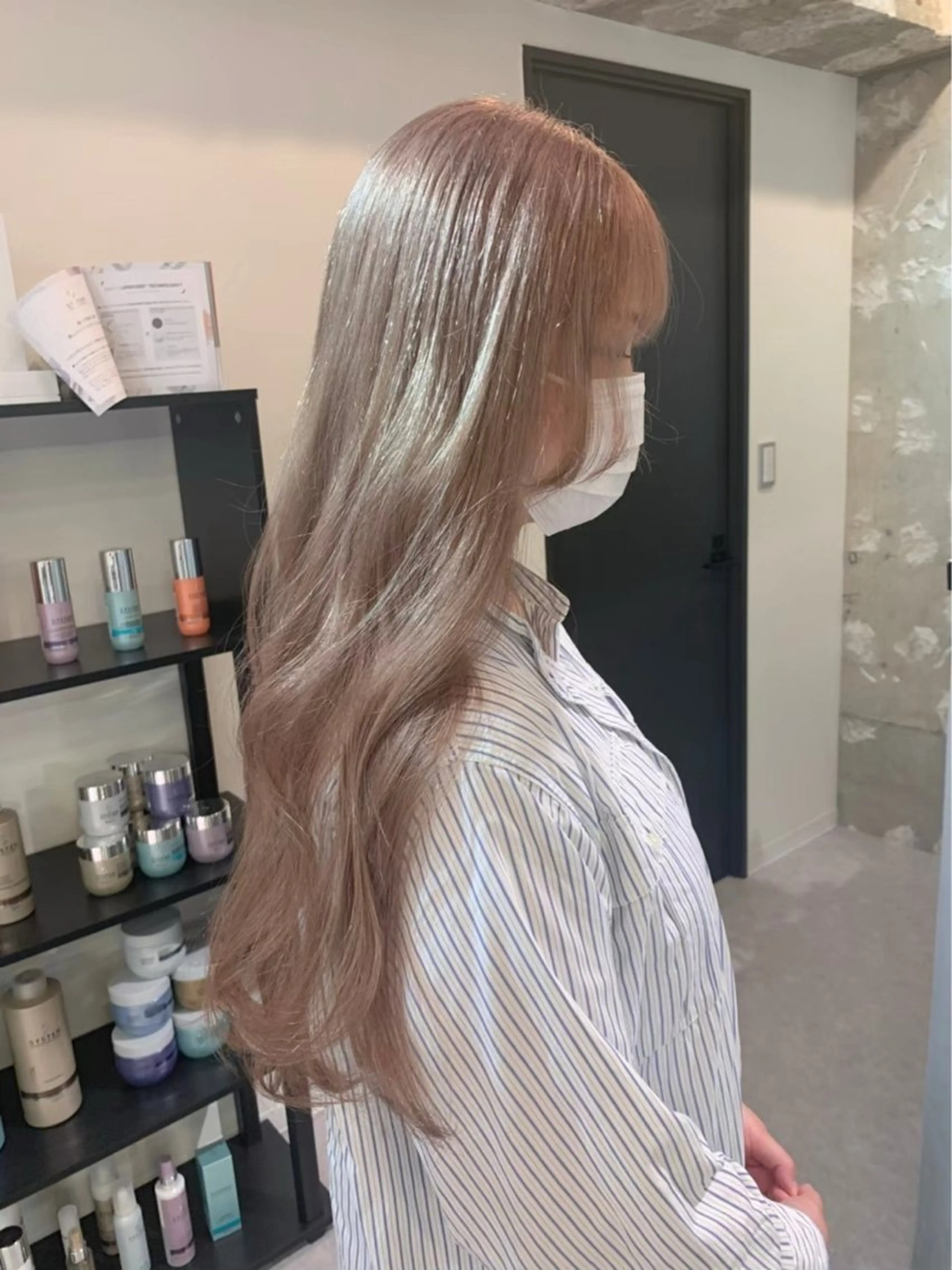 ロング カラー ベージュカラー ブロンド ダブルカラー ハイトーンカラー ピンクカラー カットモデル様無料 💎saaya💎のヘアスタイル