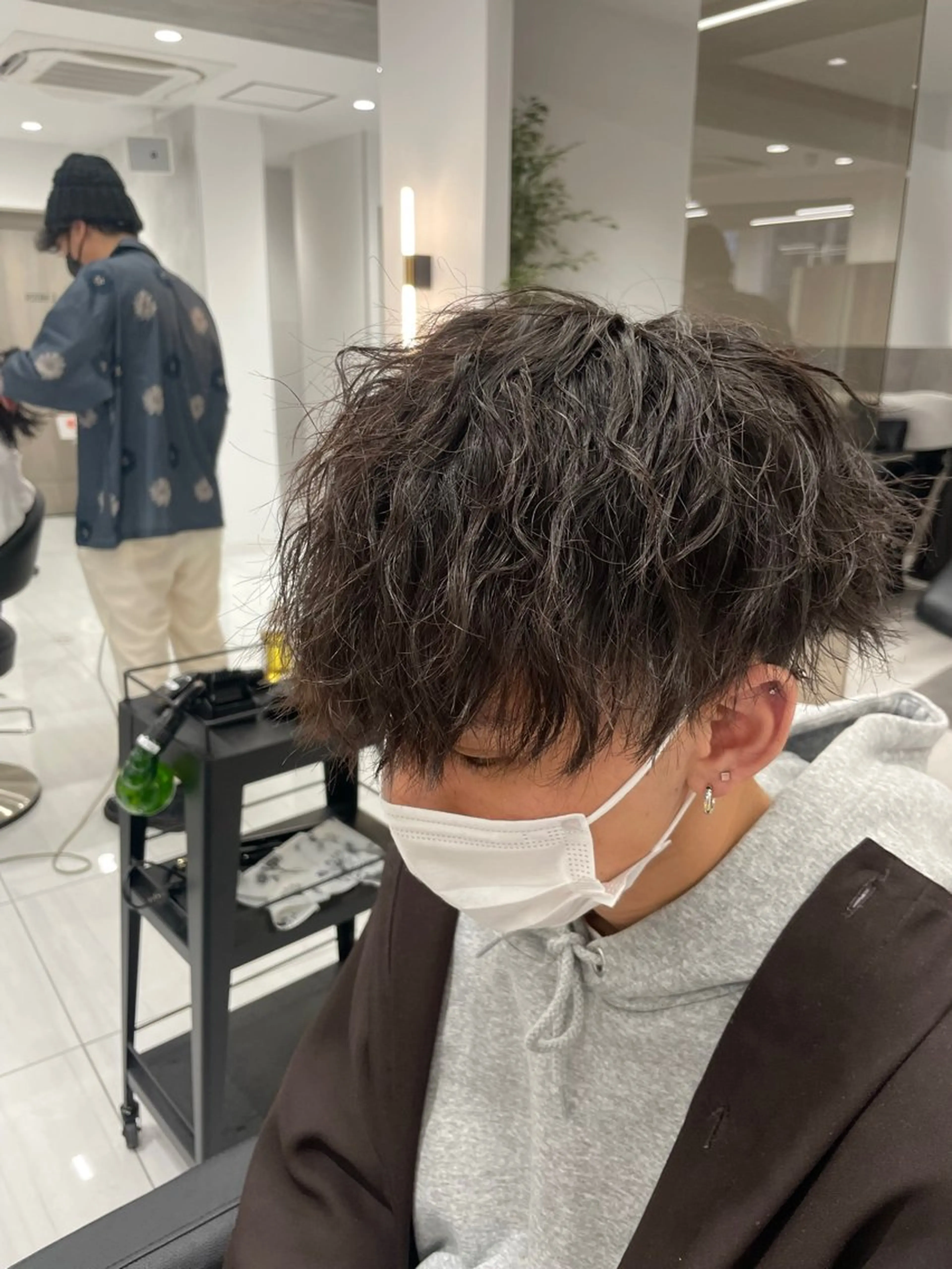 メンズ メンズパーマ メンズツイストパーマ ツイストパーマ カット パーマ 飯田 祥哉のヘアスタイル